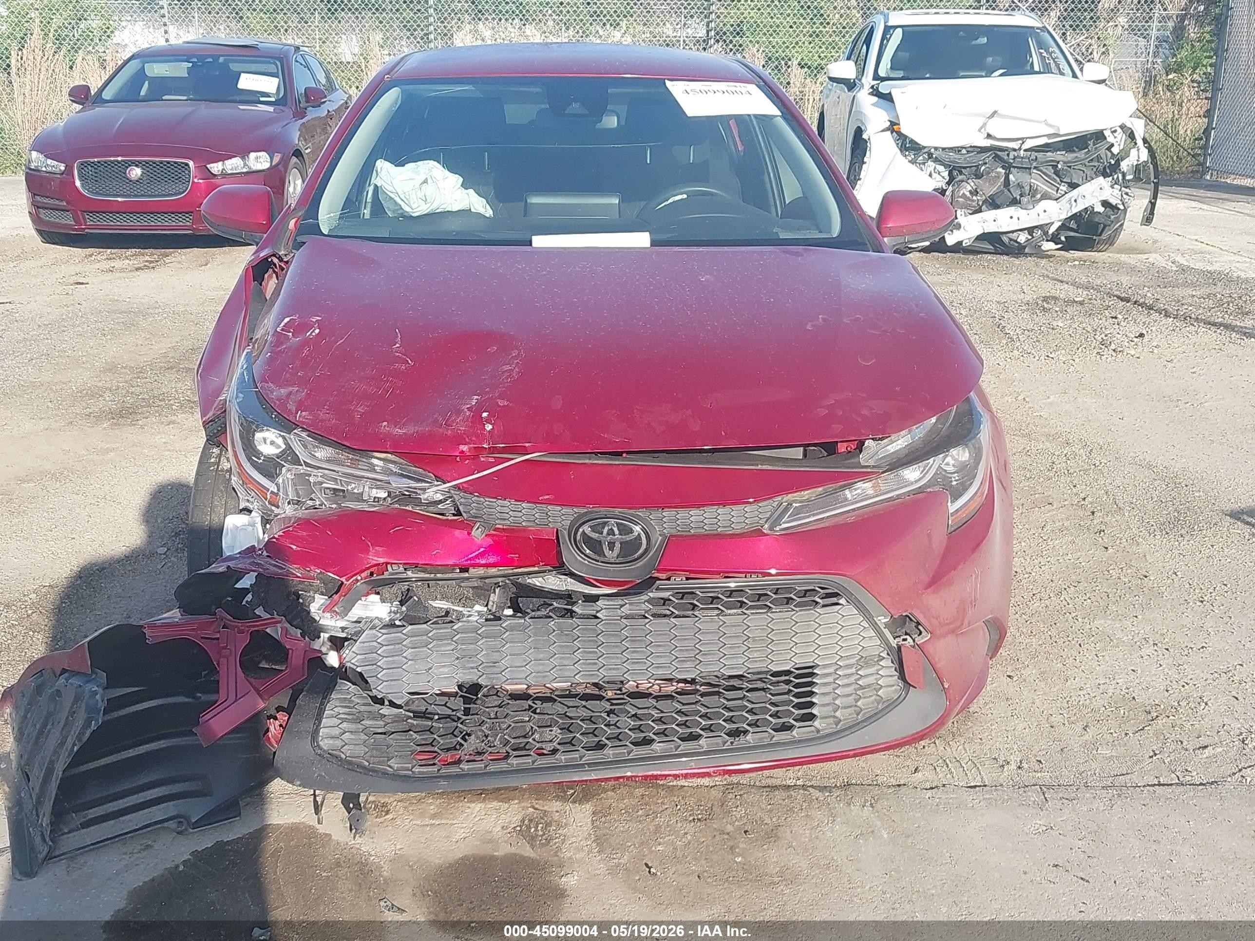 2022 Toyota Corolla Le Red vin: JTDEPMAEXNJ208469