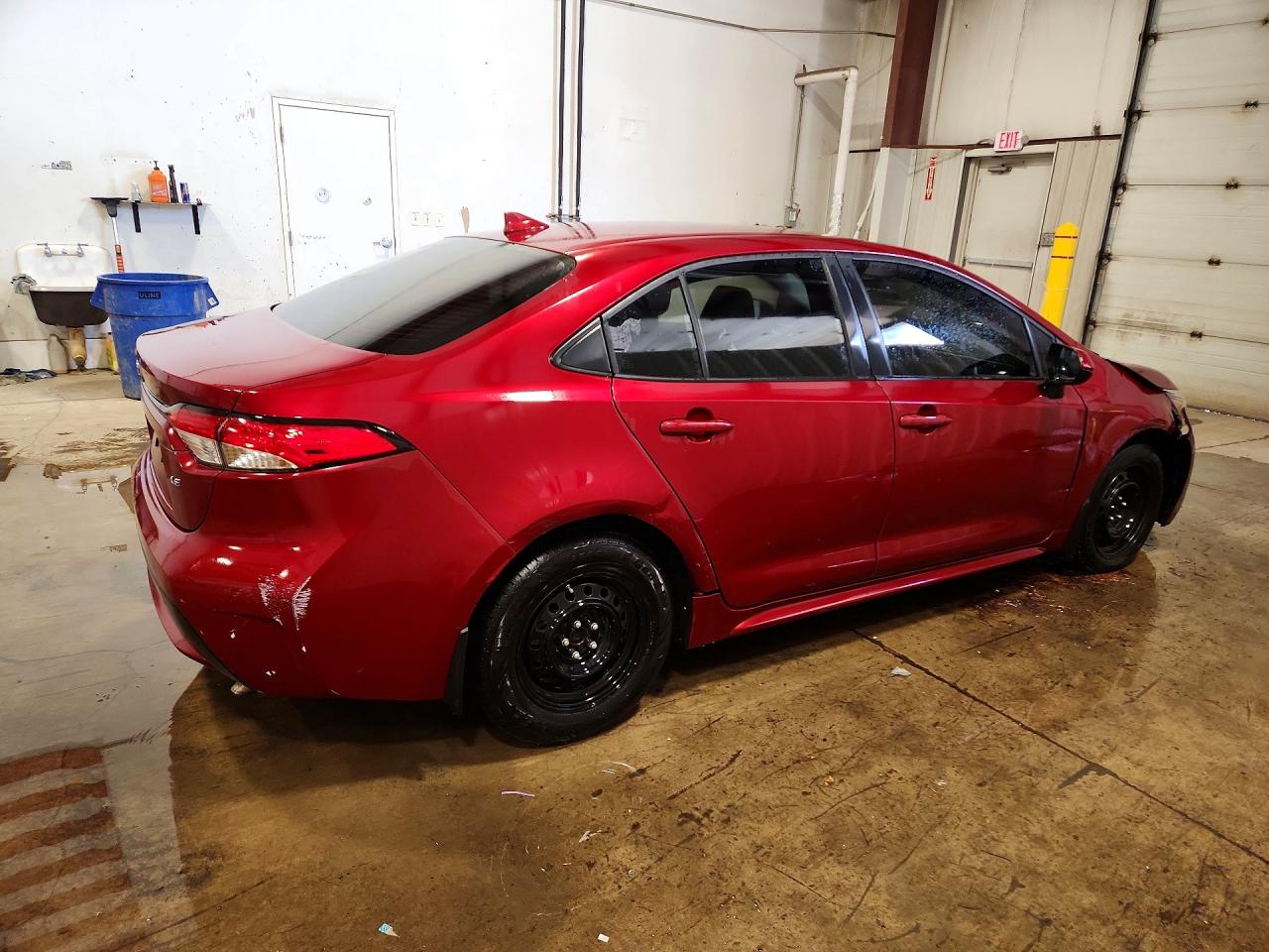2022 Toyota Corolla Le Red vin: JTDEPMAEXNJ215275