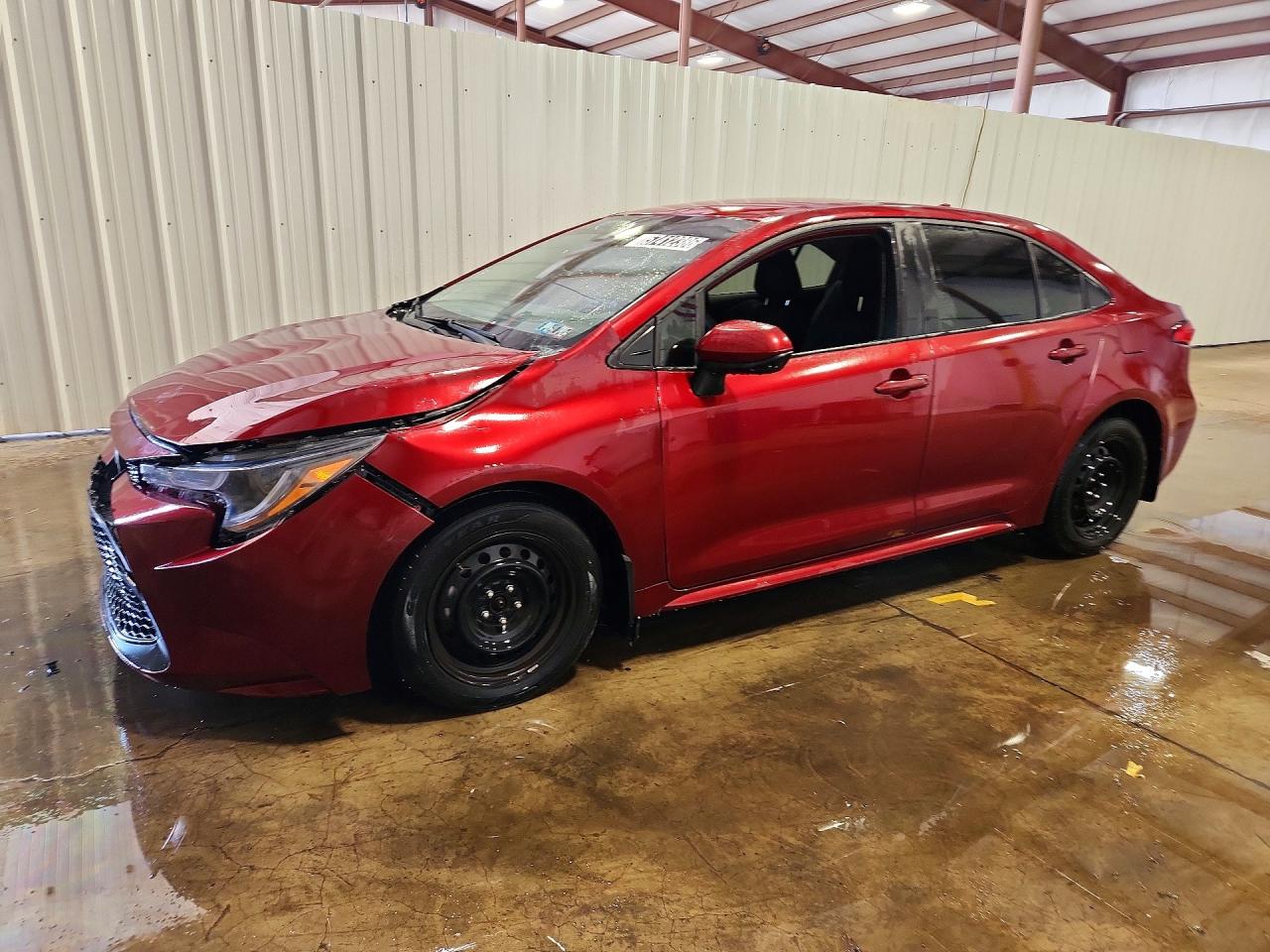 2022 Toyota Corolla Le Red vin: JTDEPMAEXNJ215275