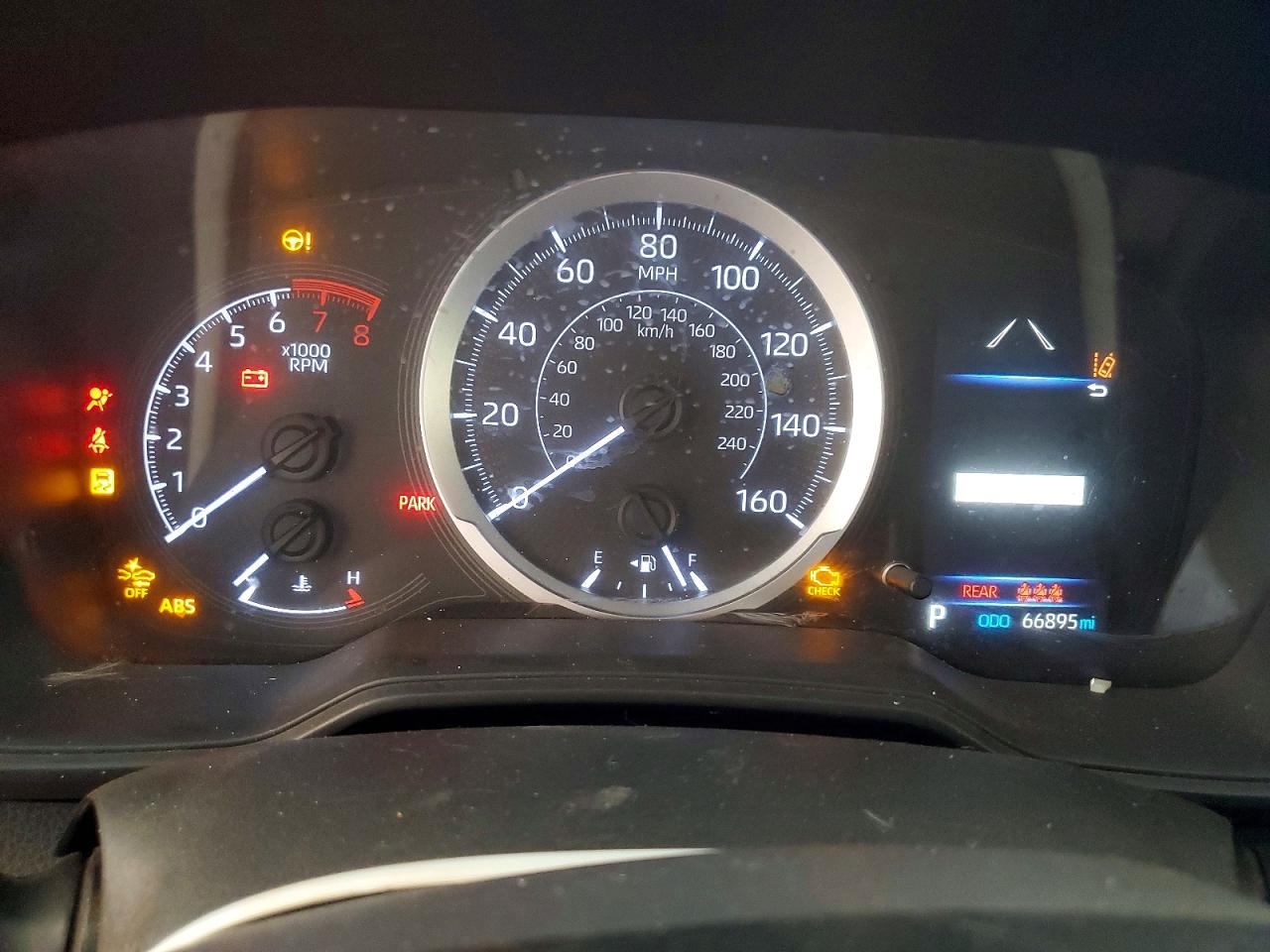 2020 Toyota Corolla Le Red vin: JTDEPRAE0LJ012406
