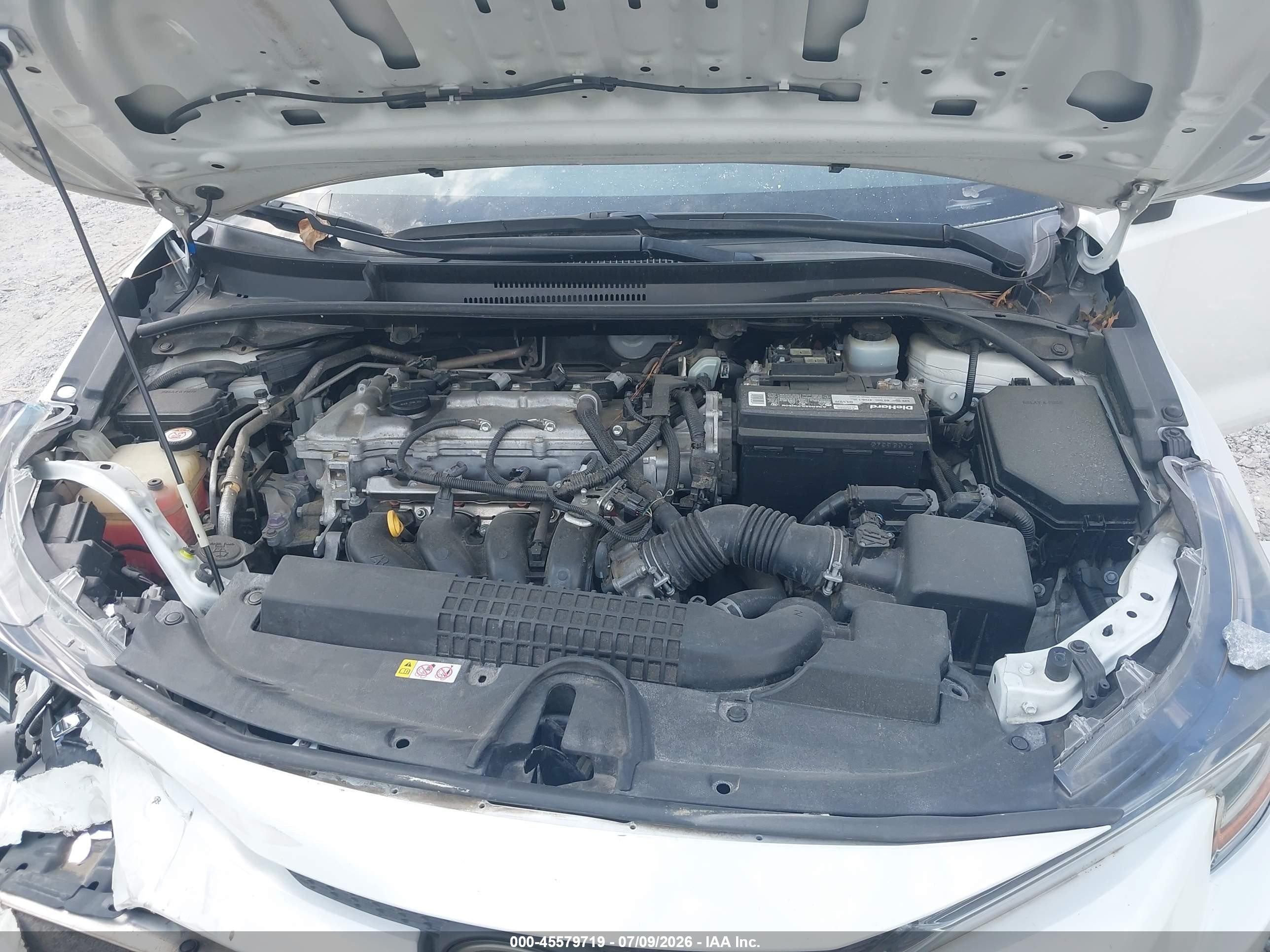 2020 Toyota Corolla Le White vin: JTDEPRAE1LJ009093