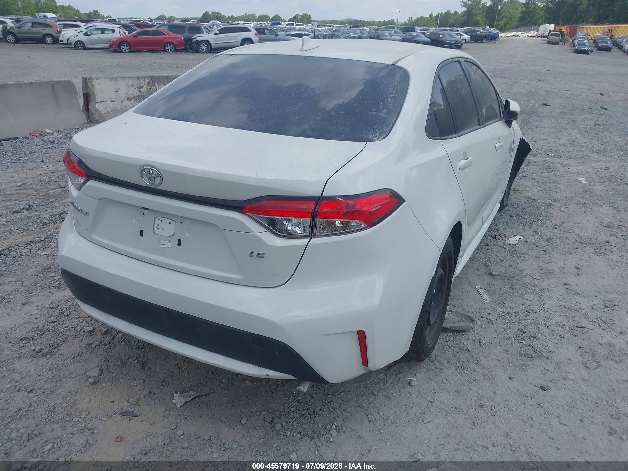 2020 Toyota Corolla Le White vin: JTDEPRAE1LJ009093