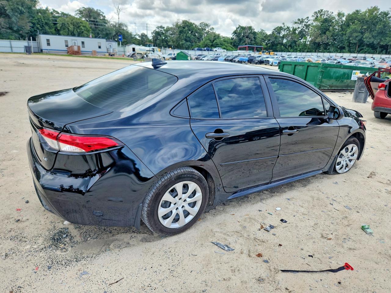 2020 Toyota Corolla Le Black vin: JTDEPRAE1LJ011118
