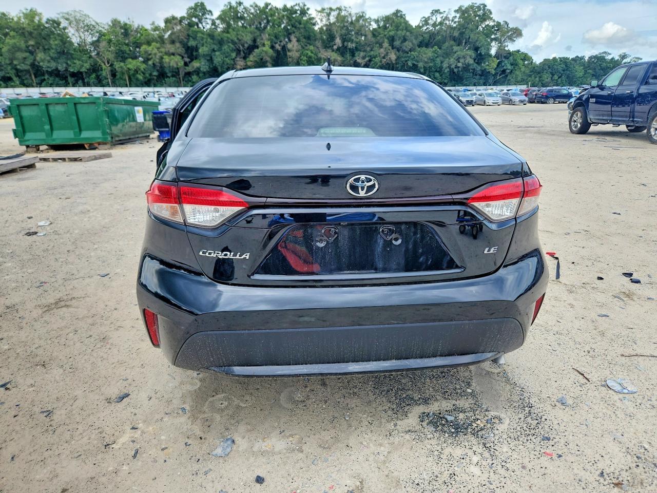 2020 Toyota Corolla Le Black vin: JTDEPRAE1LJ011118