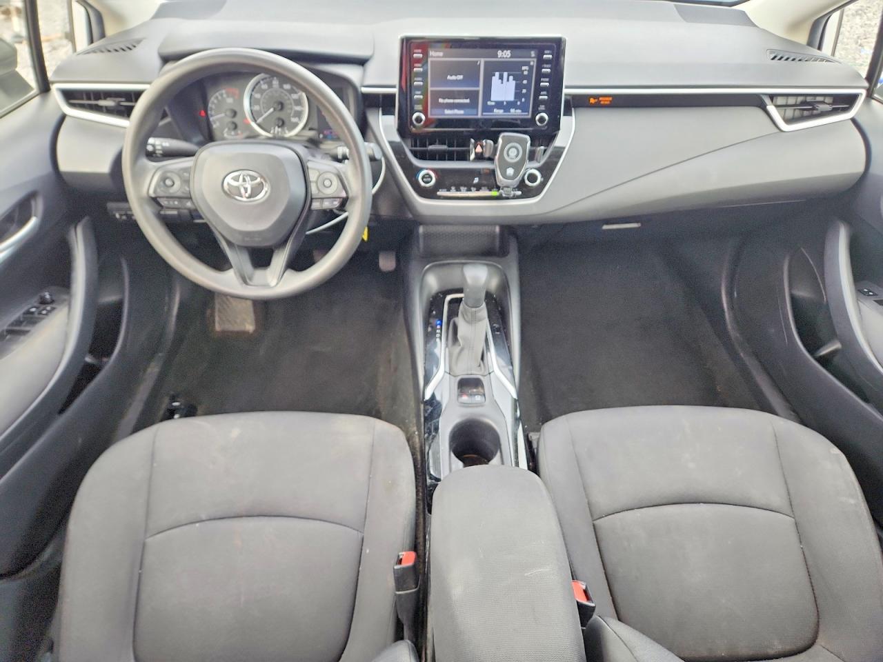 2020 Toyota Corolla Le White vin: JTDEPRAE1LJ028002