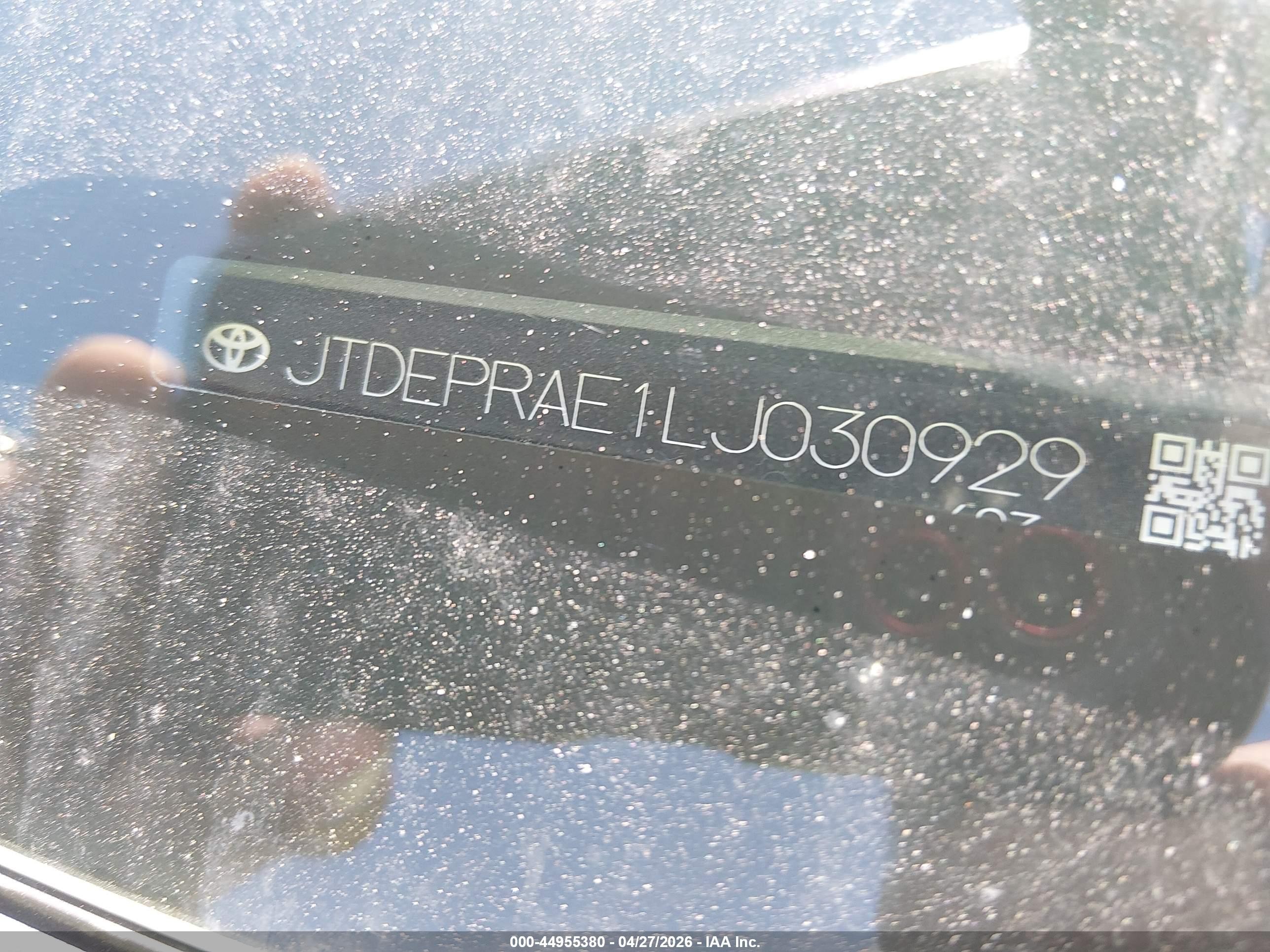 2020 Toyota Corolla Le Silver vin: JTDEPRAE1LJ030929