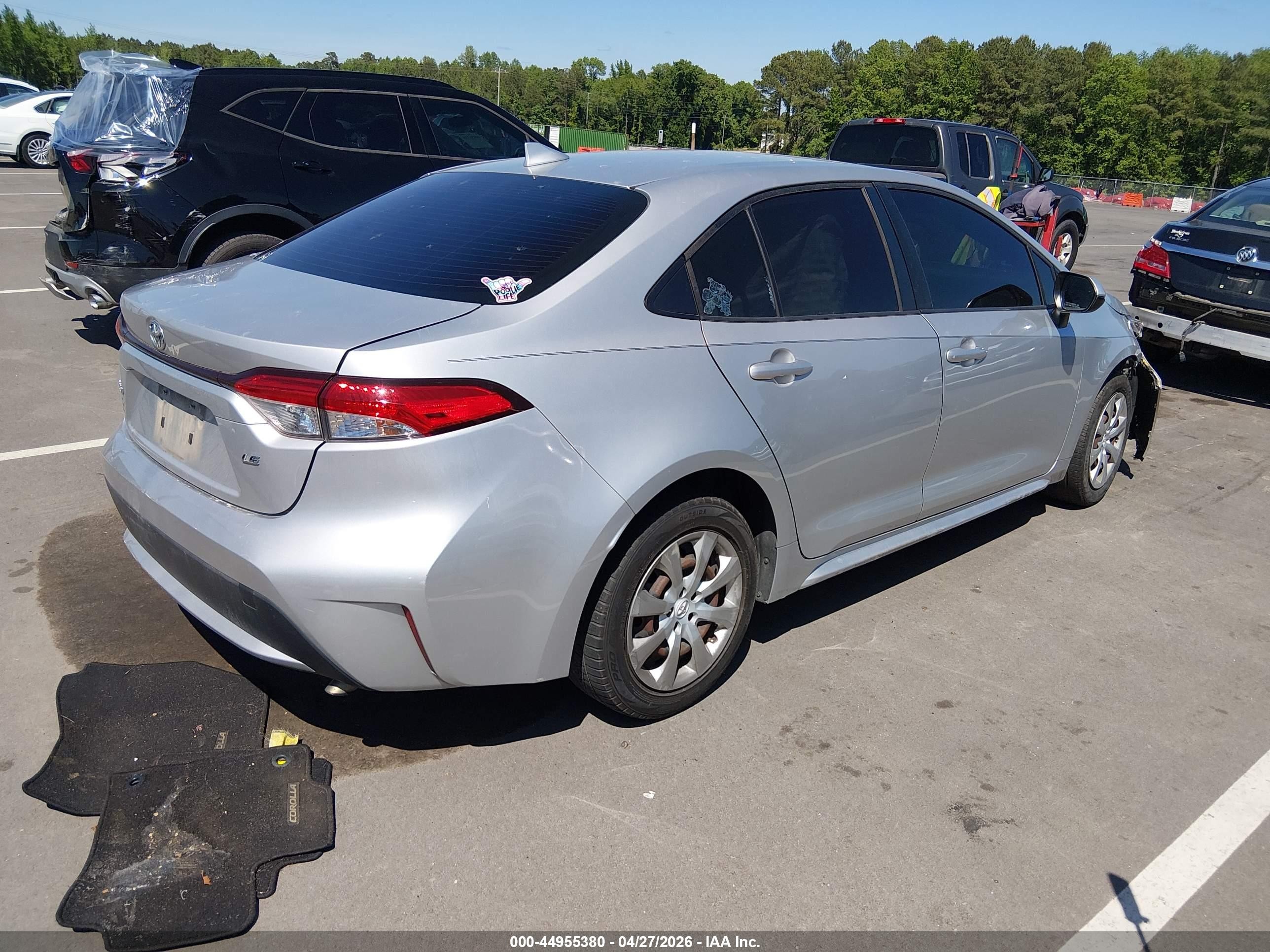 2020 Toyota Corolla Le Silver vin: JTDEPRAE1LJ030929