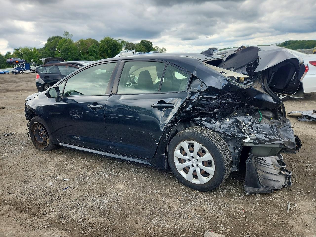 2020 Toyota Corolla Le Black vin: JTDEPRAE1LJ044295