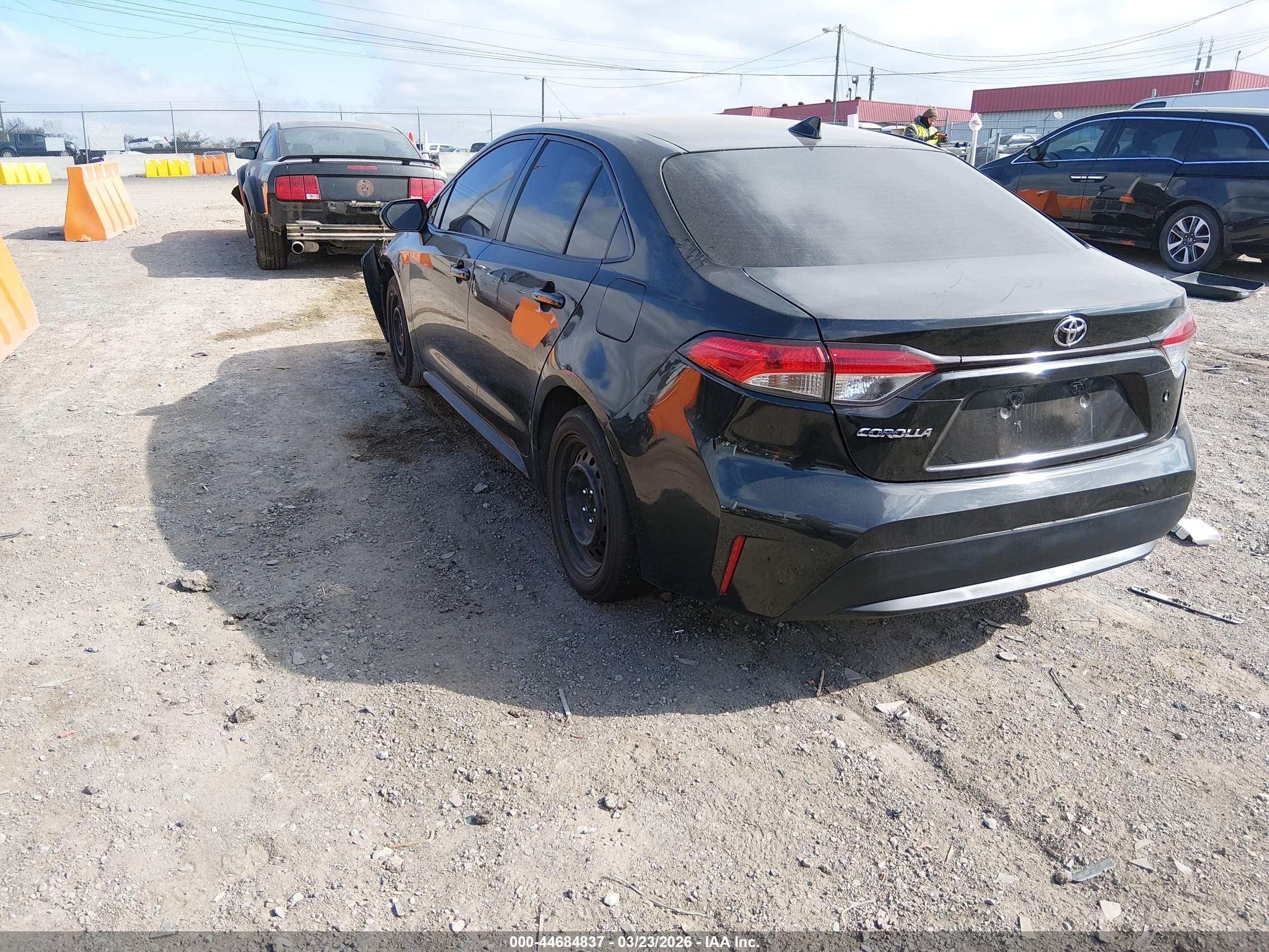2020 Toyota Corolla Le Black vin: JTDEPRAE3LJ038529