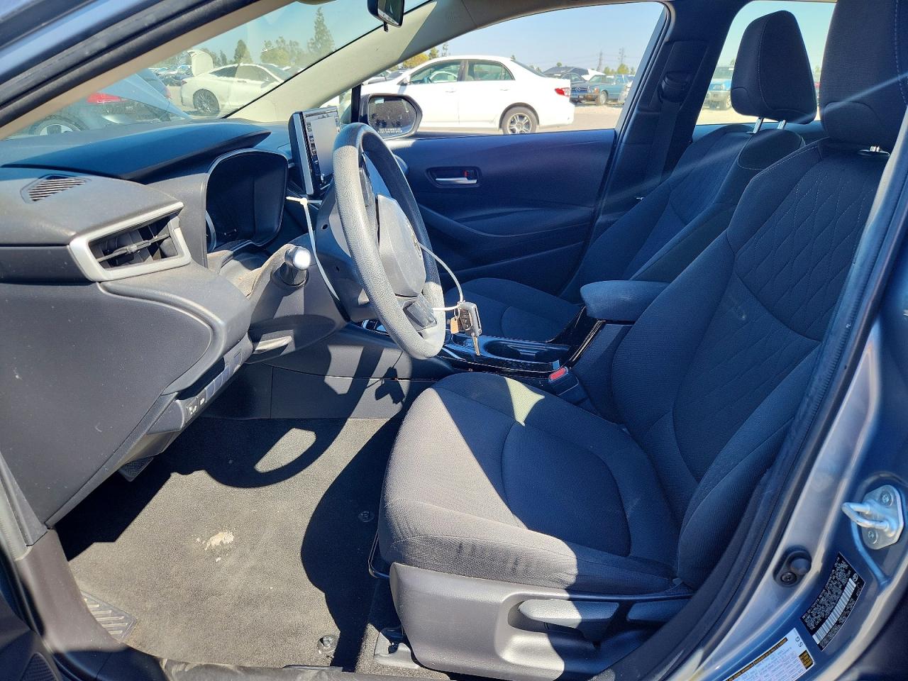 2020 Toyota Corolla Le Blue vin: JTDEPRAE3LJ042385