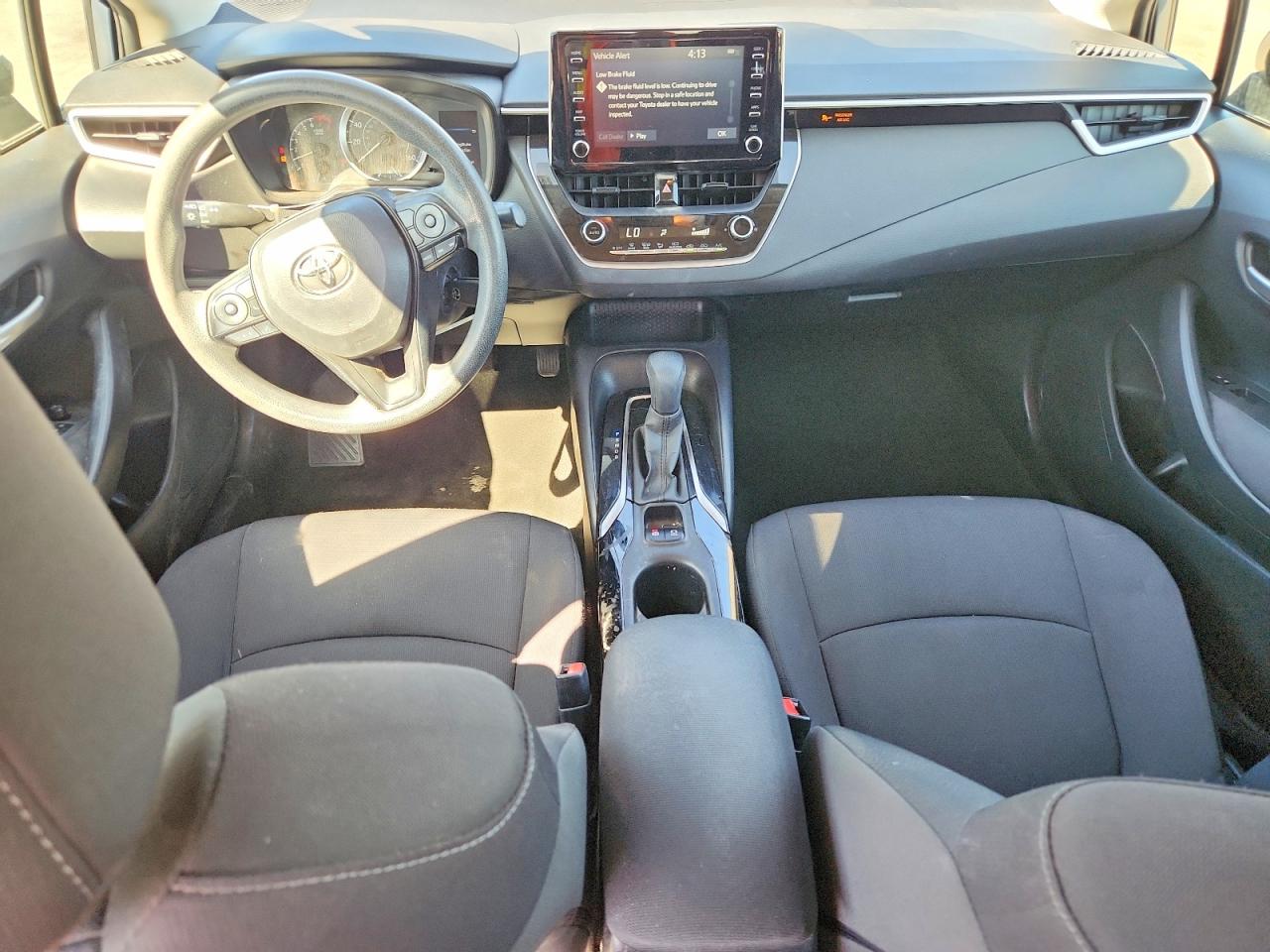 2020 Toyota Corolla Le Blue vin: JTDEPRAE3LJ042385