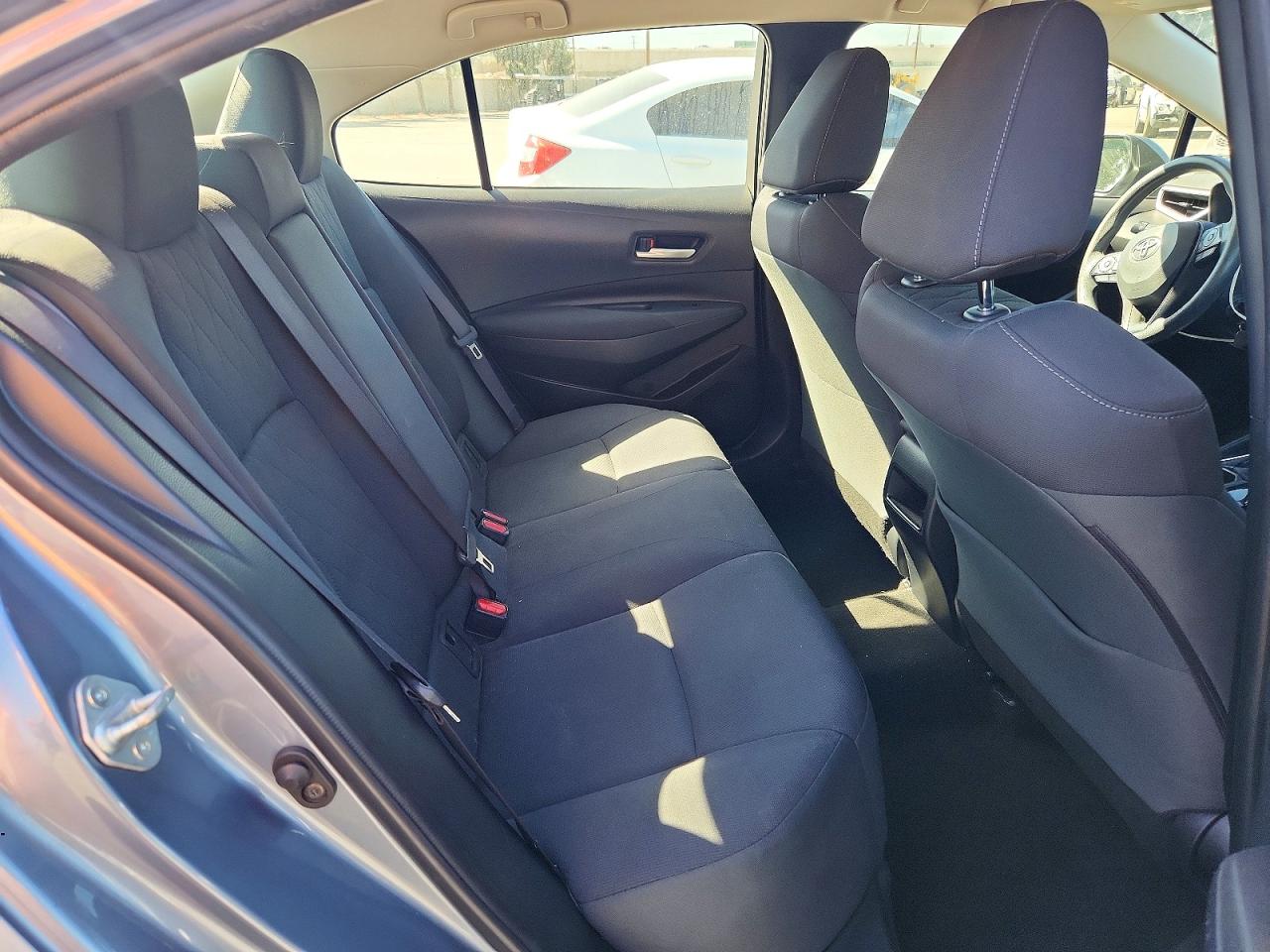 2020 Toyota Corolla Le Blue vin: JTDEPRAE3LJ042385