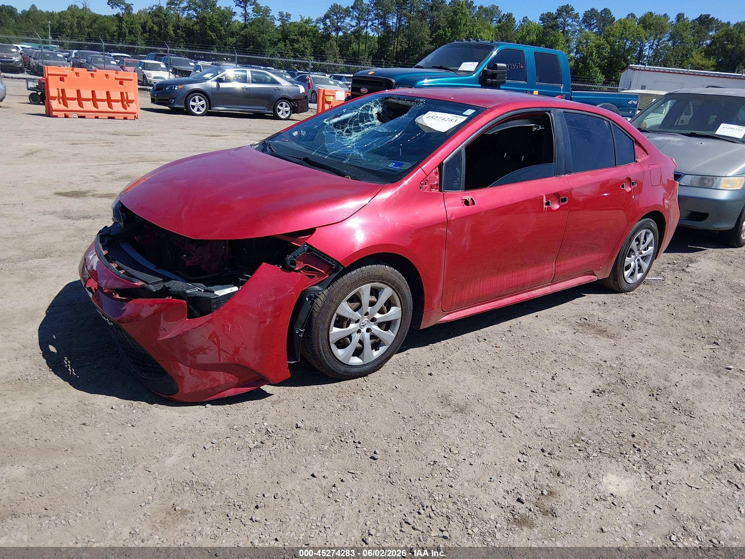 2020 Toyota Corolla Le Красный vin: JTDEPRAE4LJ100777