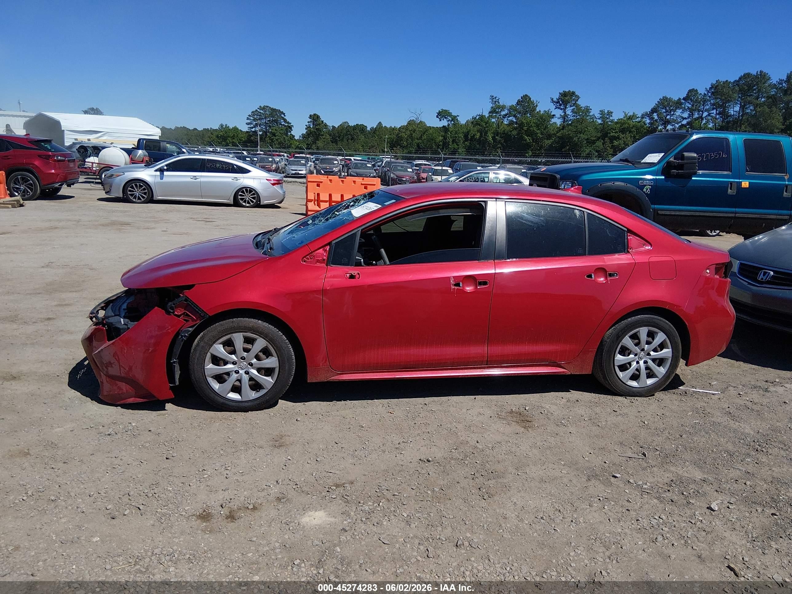 2020 Toyota Corolla Le Красный vin: JTDEPRAE4LJ100777
