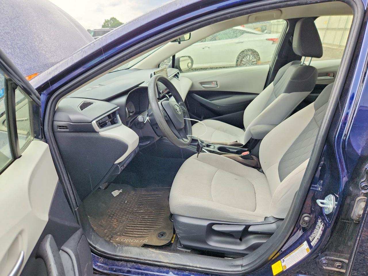 2020 Toyota Corolla Le Синий vin: JTDEPRAE5LJ060001