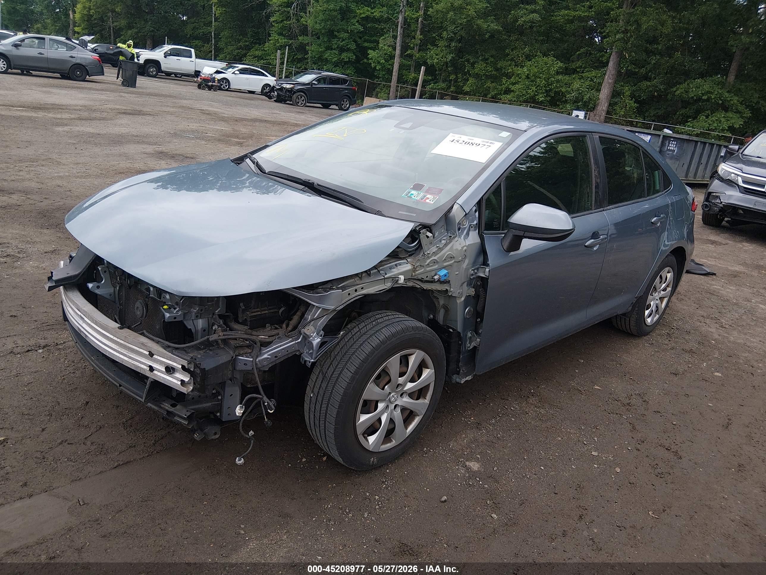 2020 Toyota Corolla Le Light Blue vin: JTDEPRAE6LJ001815