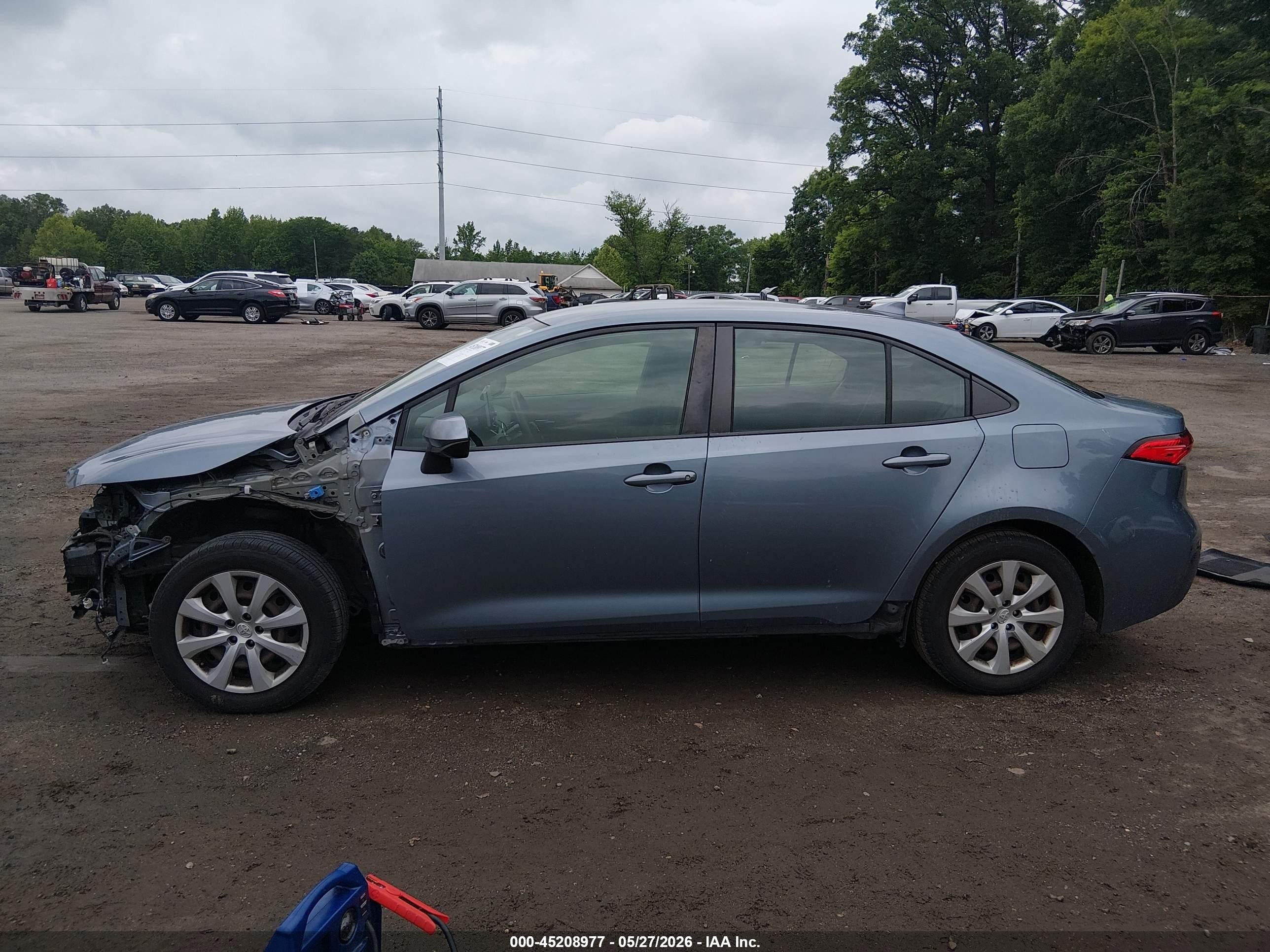 2020 Toyota Corolla Le Light Blue vin: JTDEPRAE6LJ001815
