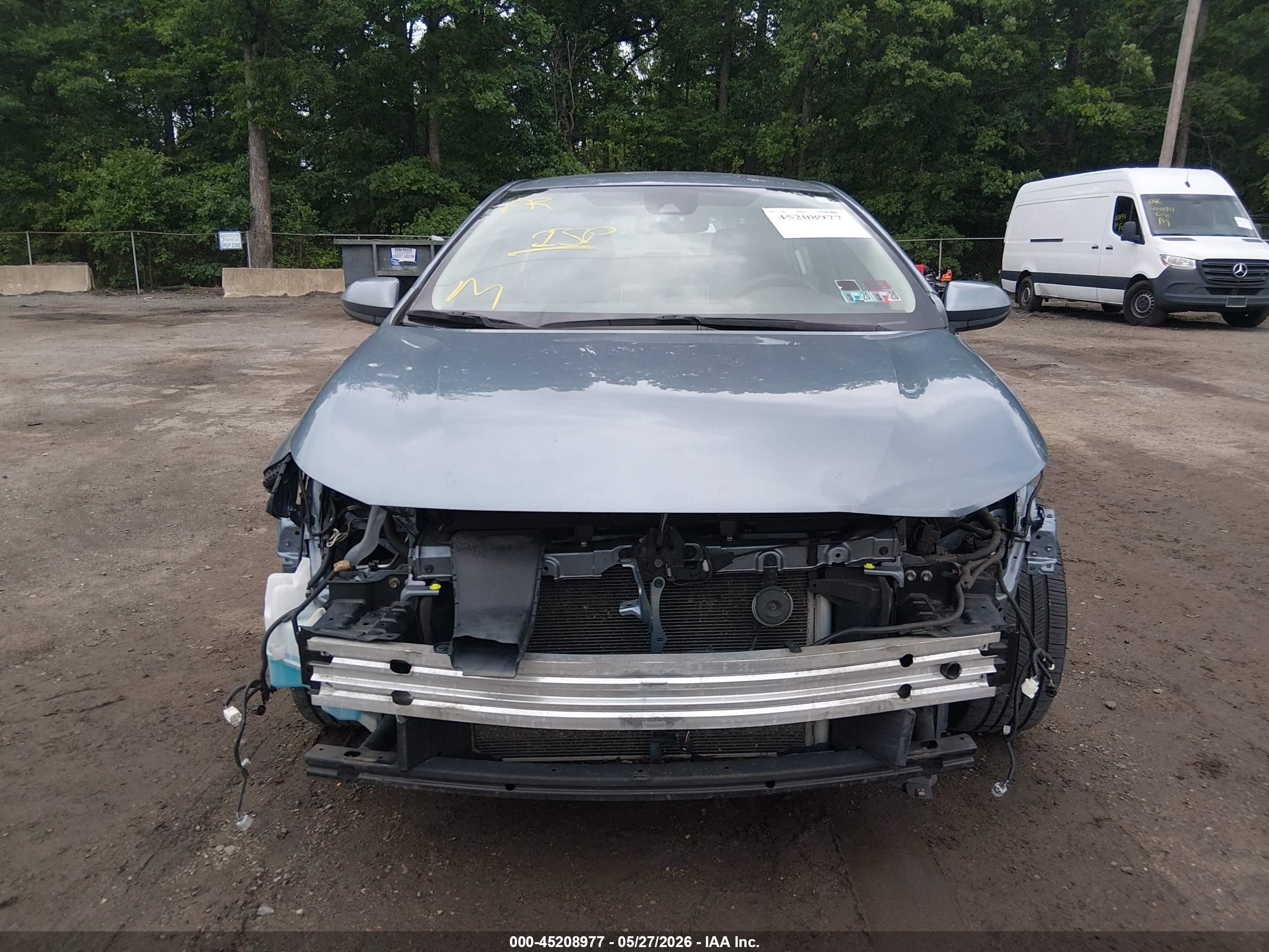 2020 Toyota Corolla Le Light Blue vin: JTDEPRAE6LJ001815
