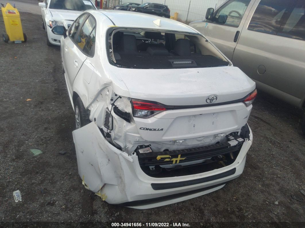 2020 Toyota Corolla Le White vin: JTDEPRAE7LJ028070
