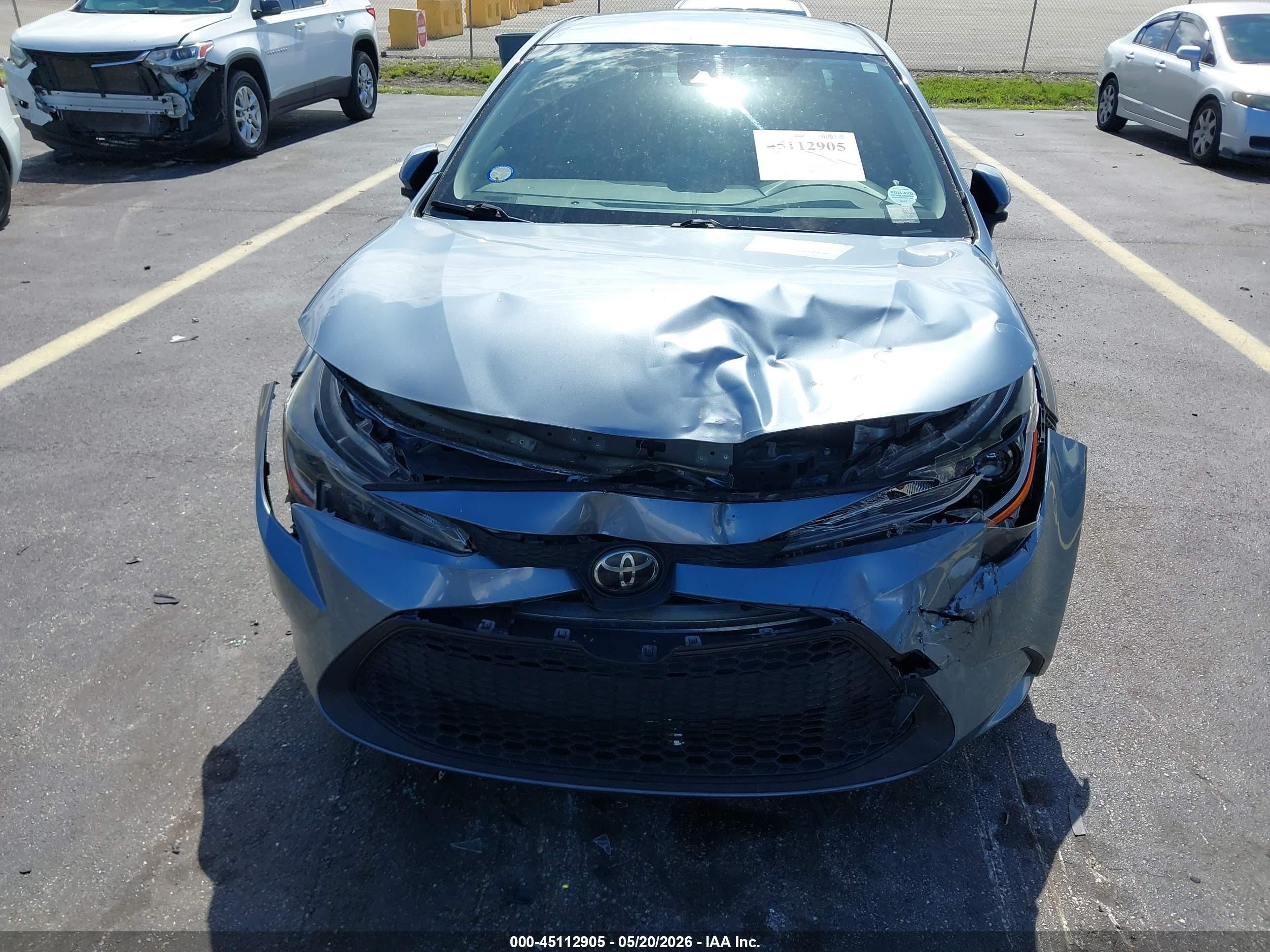 2020 Toyota Corolla Le Gray vin: JTDEPRAE8LJ067279