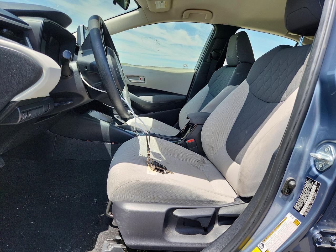 2020 Toyota Corolla Le Blue vin: JTDEPRAE9LJ034601