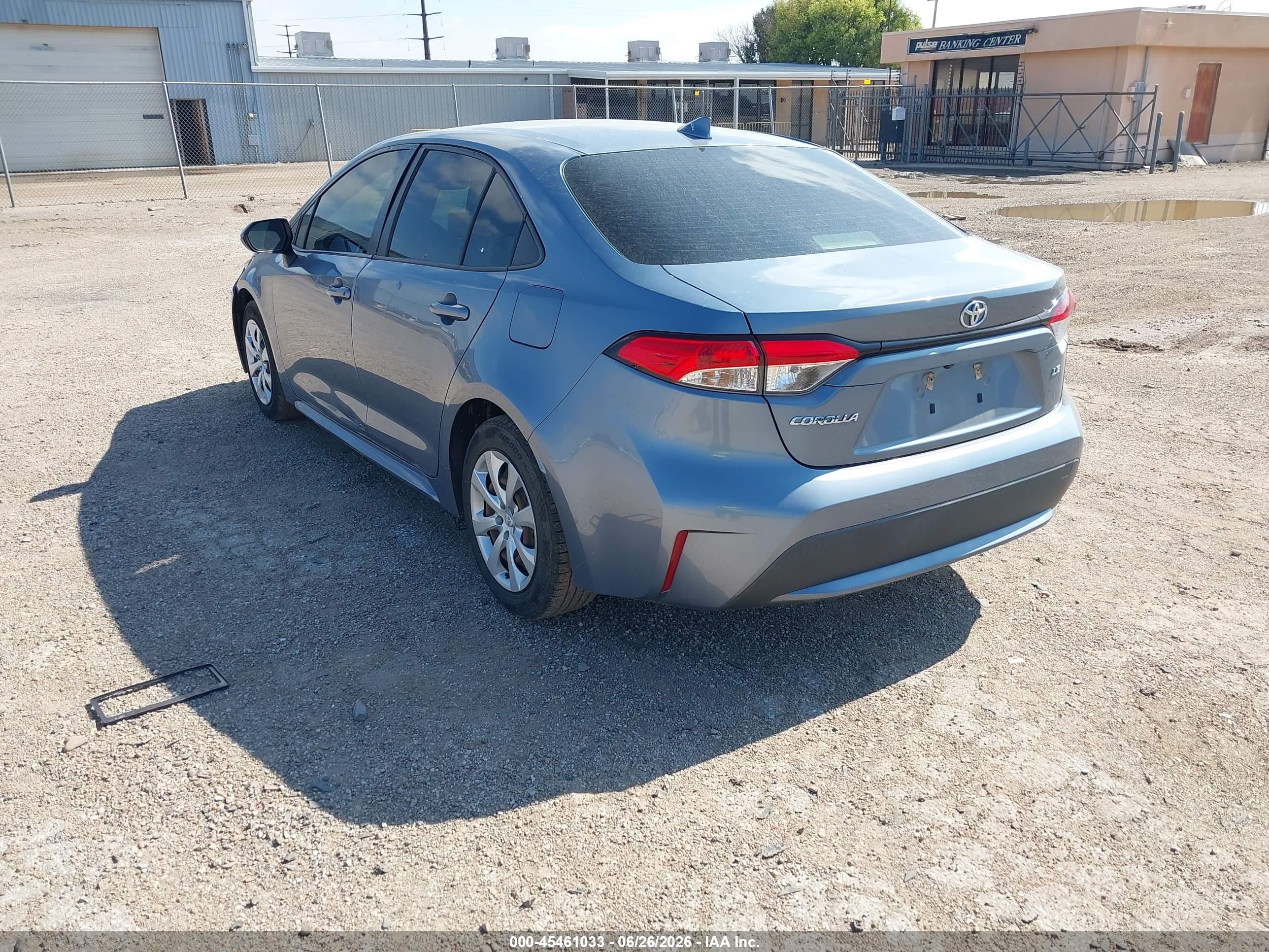 2020 Toyota Corolla Le Blue vin: JTDEPRAE9LJ073351