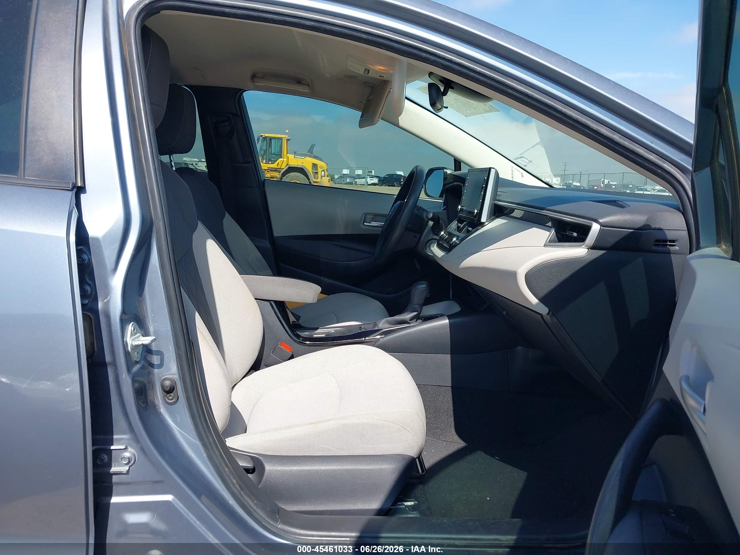 2020 Toyota Corolla Le Blue vin: JTDEPRAE9LJ073351