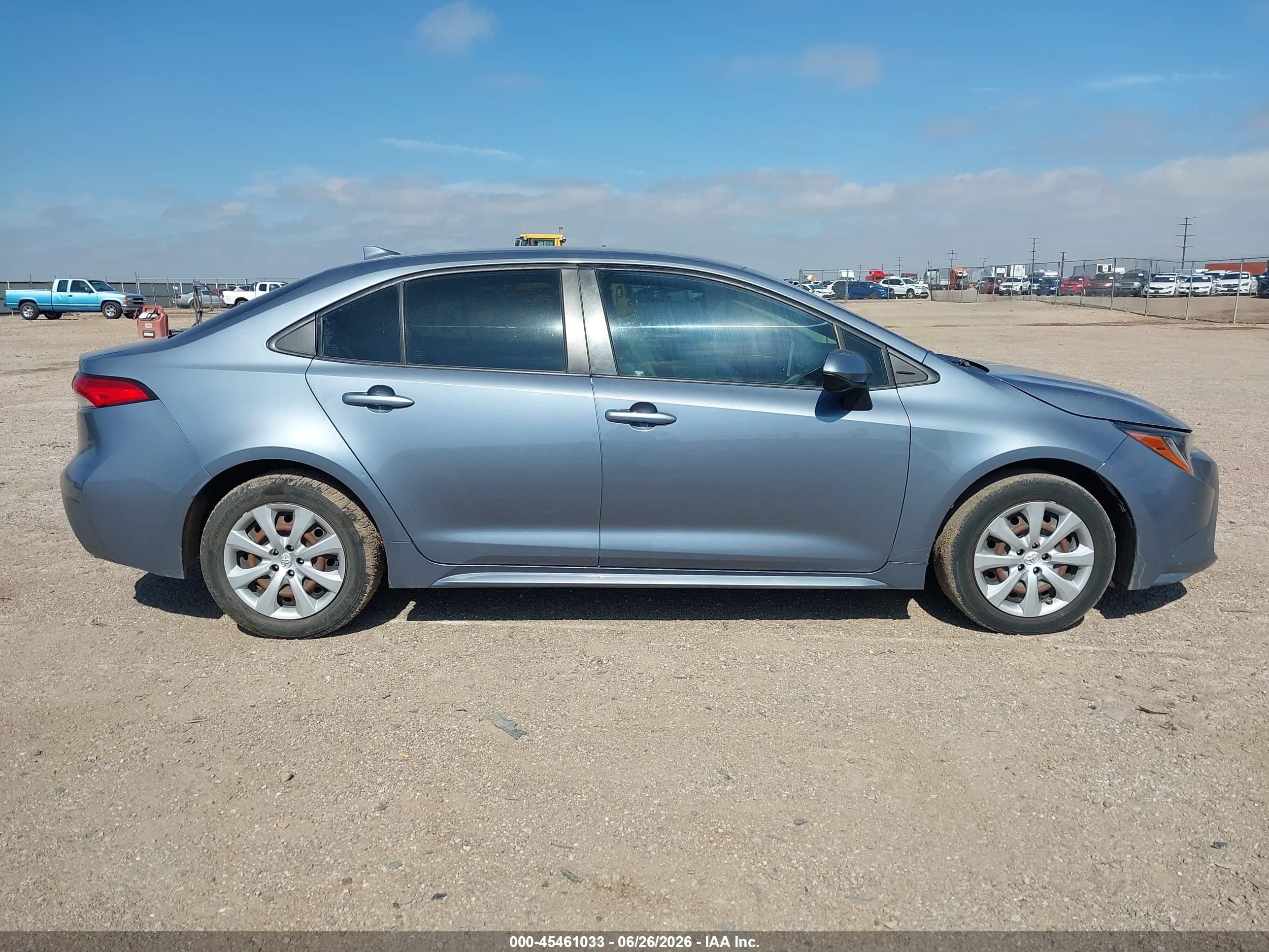 2020 Toyota Corolla Le Blue vin: JTDEPRAE9LJ073351