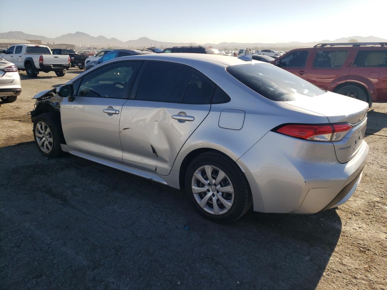 2020 Toyota Corolla Le Silver vin: JTDEPRAE9LJ107725