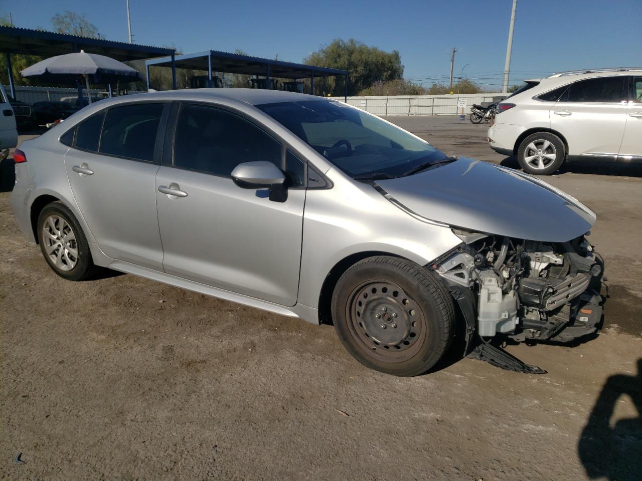2020 Toyota Corolla Le Silver vin: JTDEPRAE9LJ107725