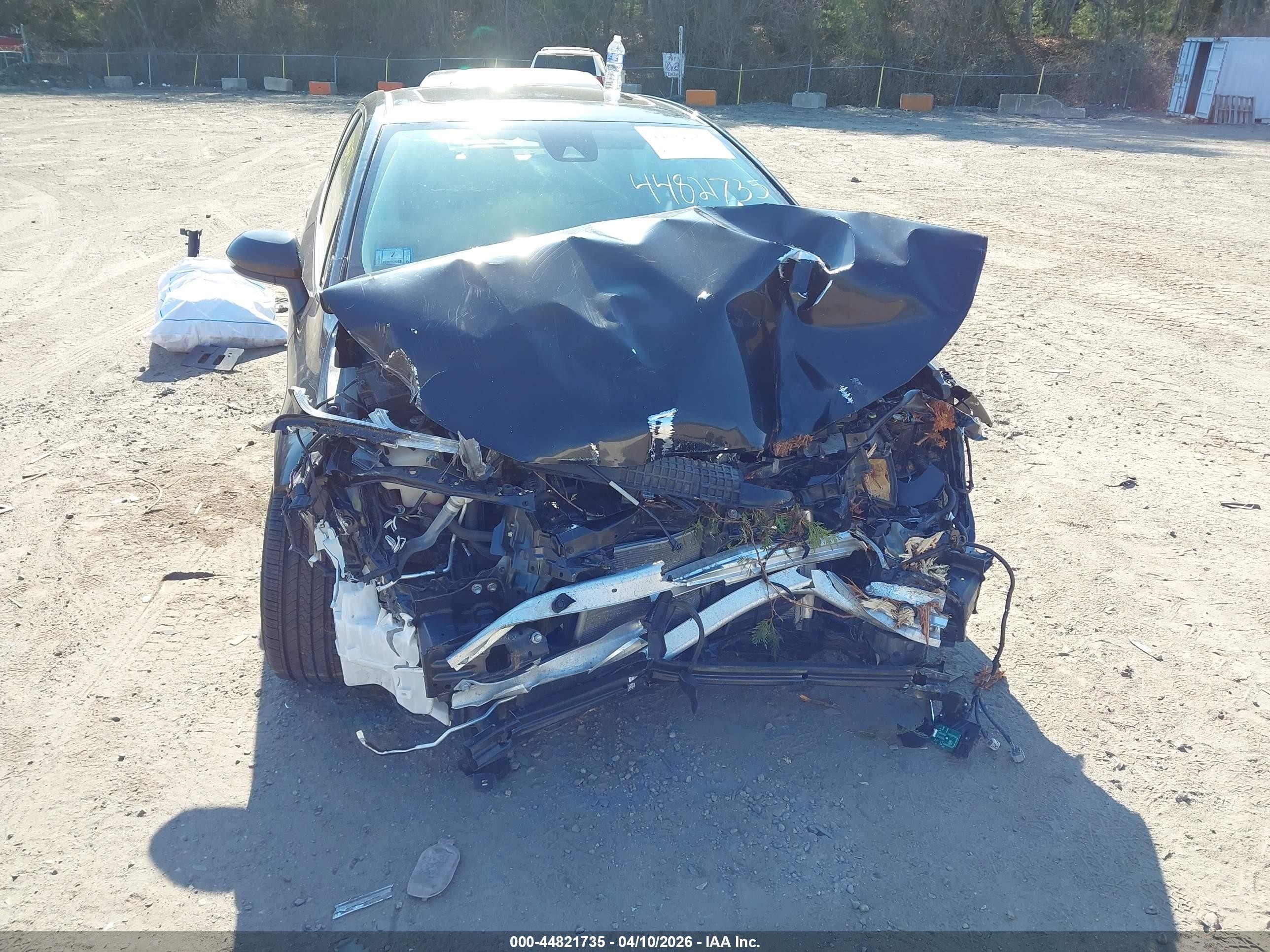 2020 Toyota Corolla Xle Black vin: JTDFPRAE6LJ014097
