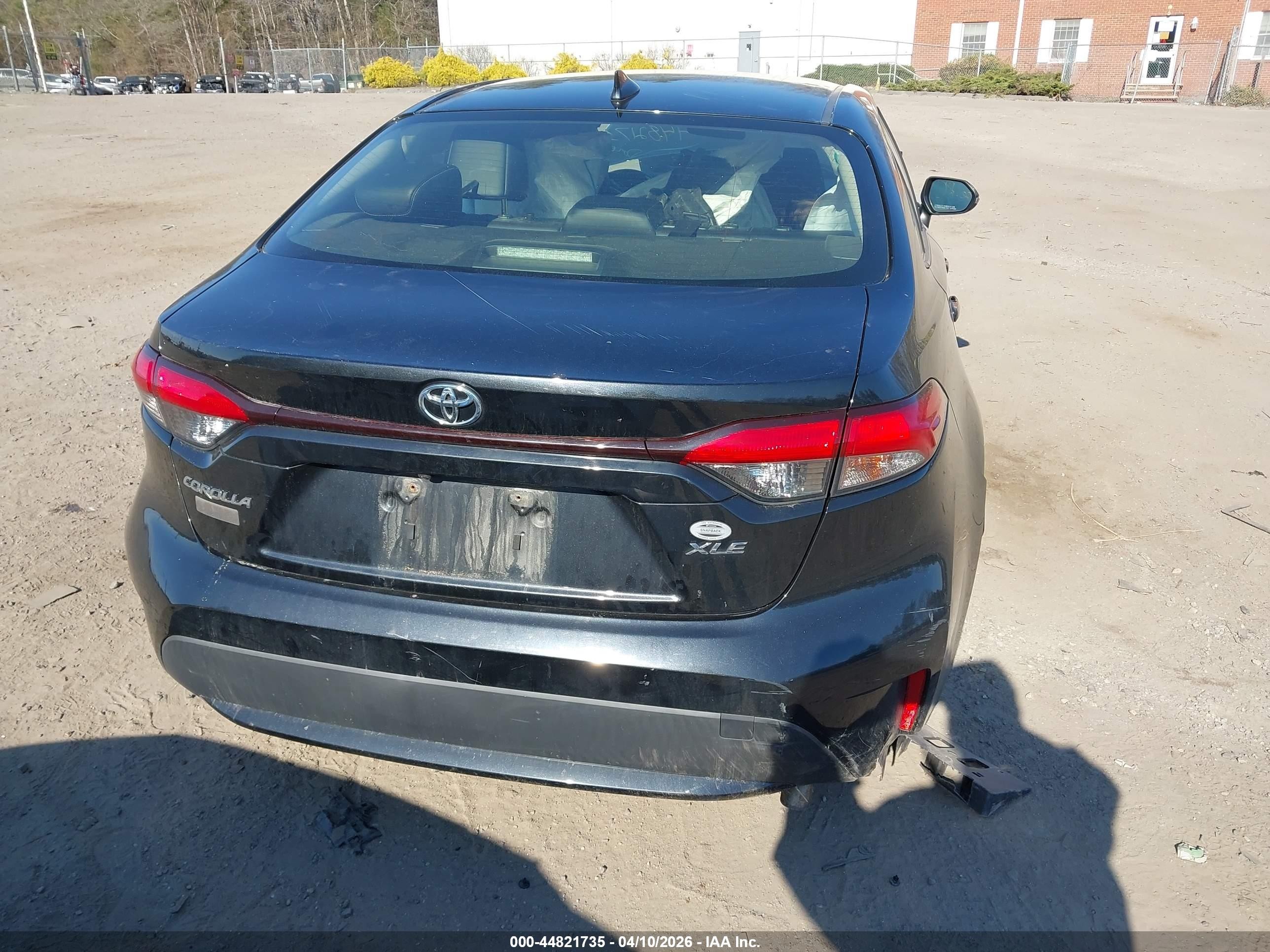2020 Toyota Corolla Xle Black vin: JTDFPRAE6LJ014097