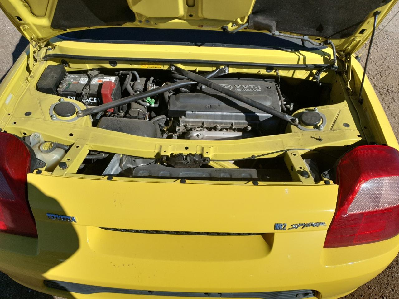 2002 Toyota Mr2 Spyder Yellow vin: JTDFR320120045353