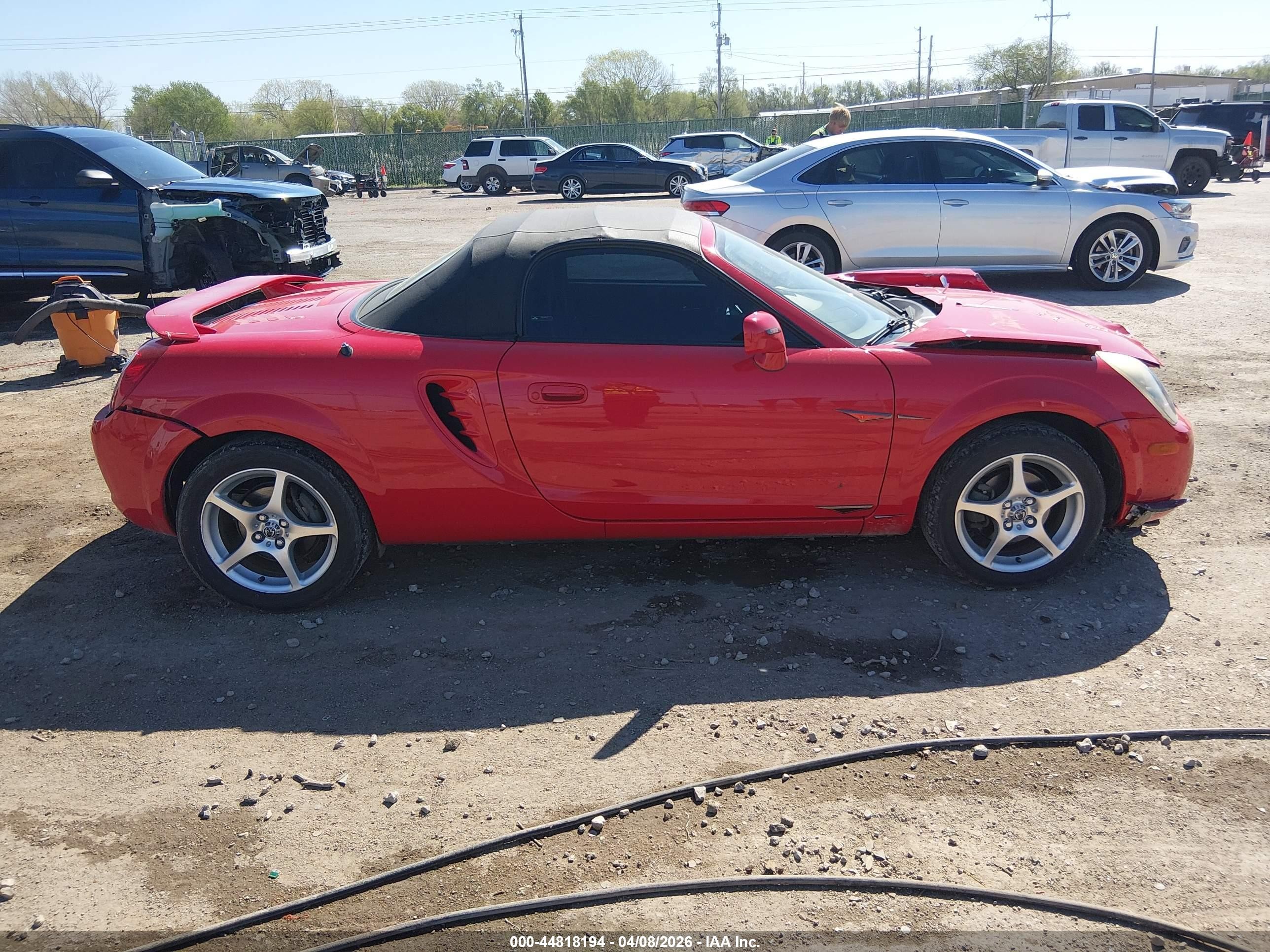 2003 Toyota Mr2 Spyder   Red vin: JTDFR320130065863