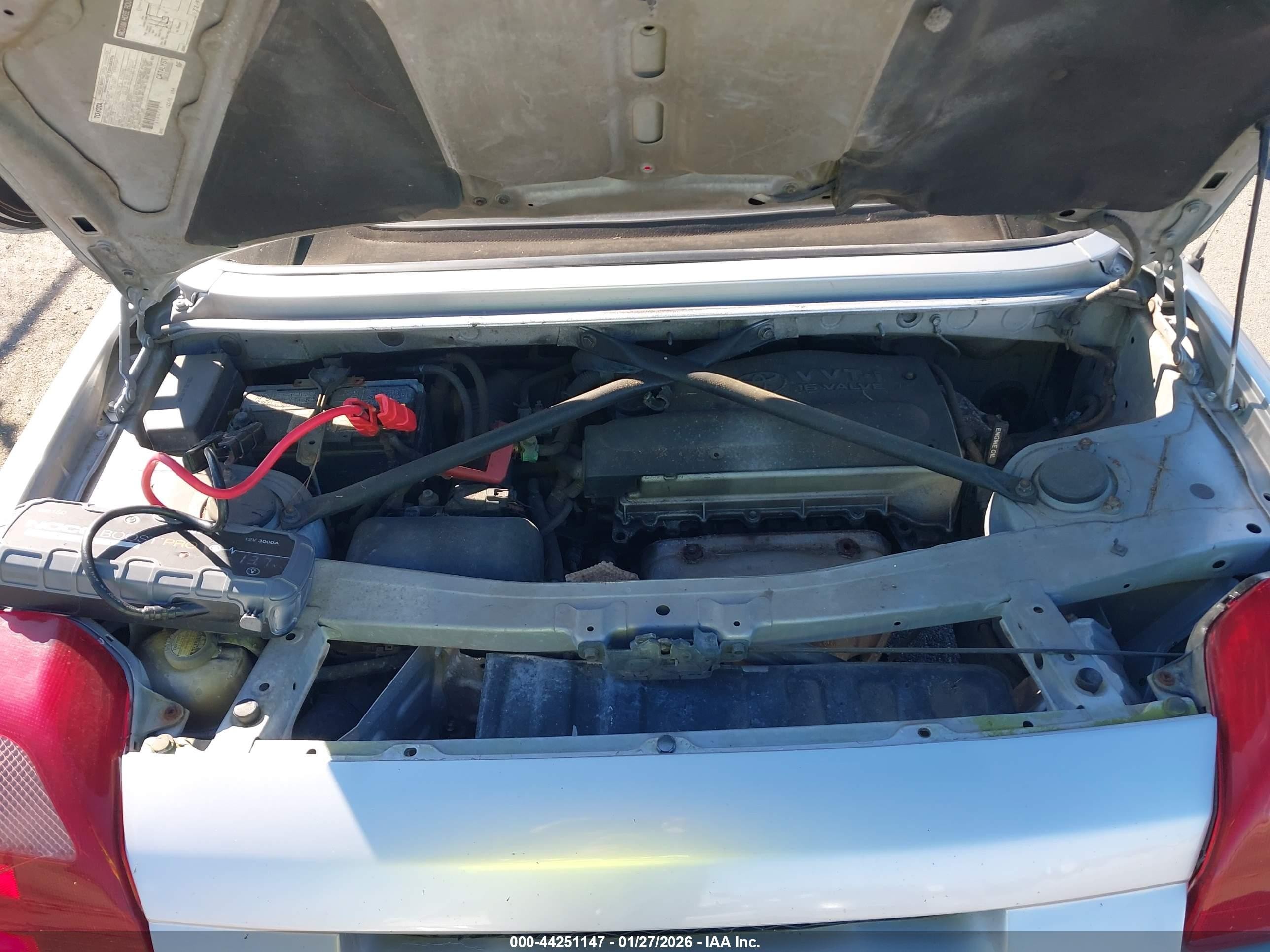 2000 Toyota Mr2 Spyder   Silver vin: JTDFR3201Y0020929