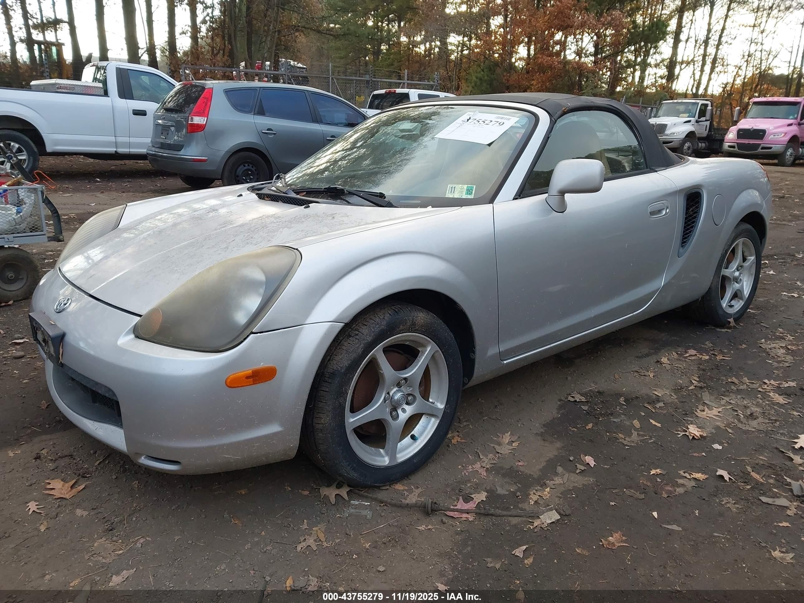 2002 Toyota Mr2 Spyder   Silver vin: JTDFR320220050805