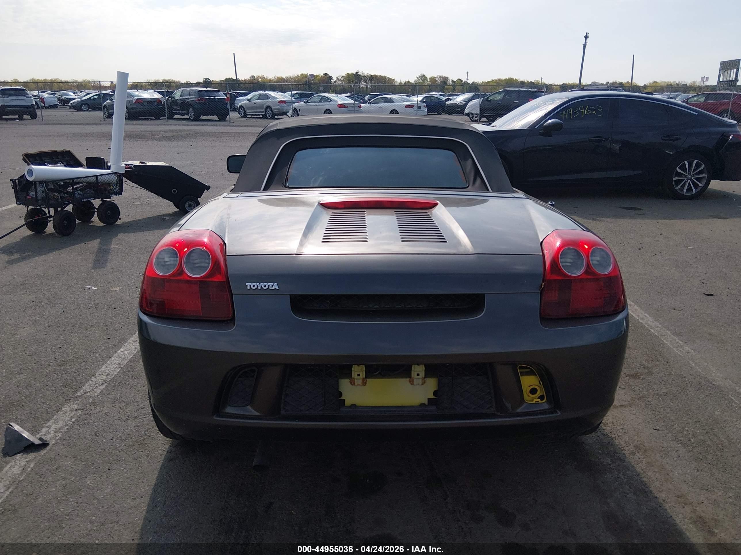 2004 Toyota Mr2 Spyder   Gray vin: JTDFR320240066795