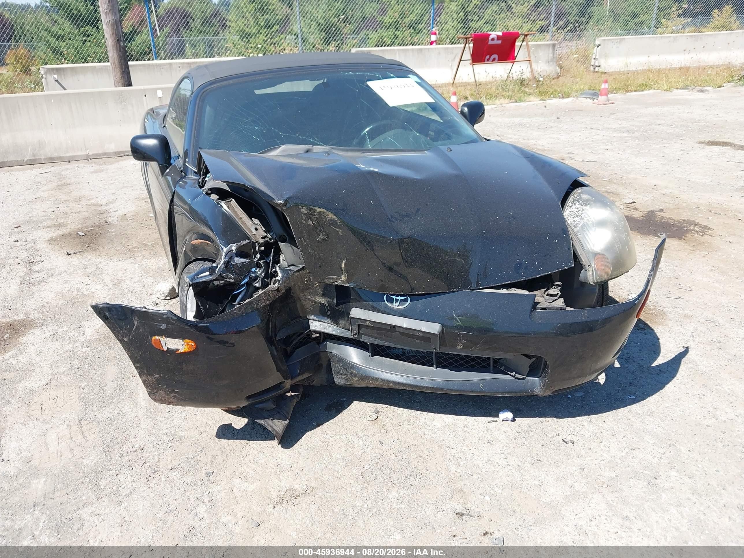 2000 Toyota Mr2 Spyder   Black vin: JTDFR3202Y0014671