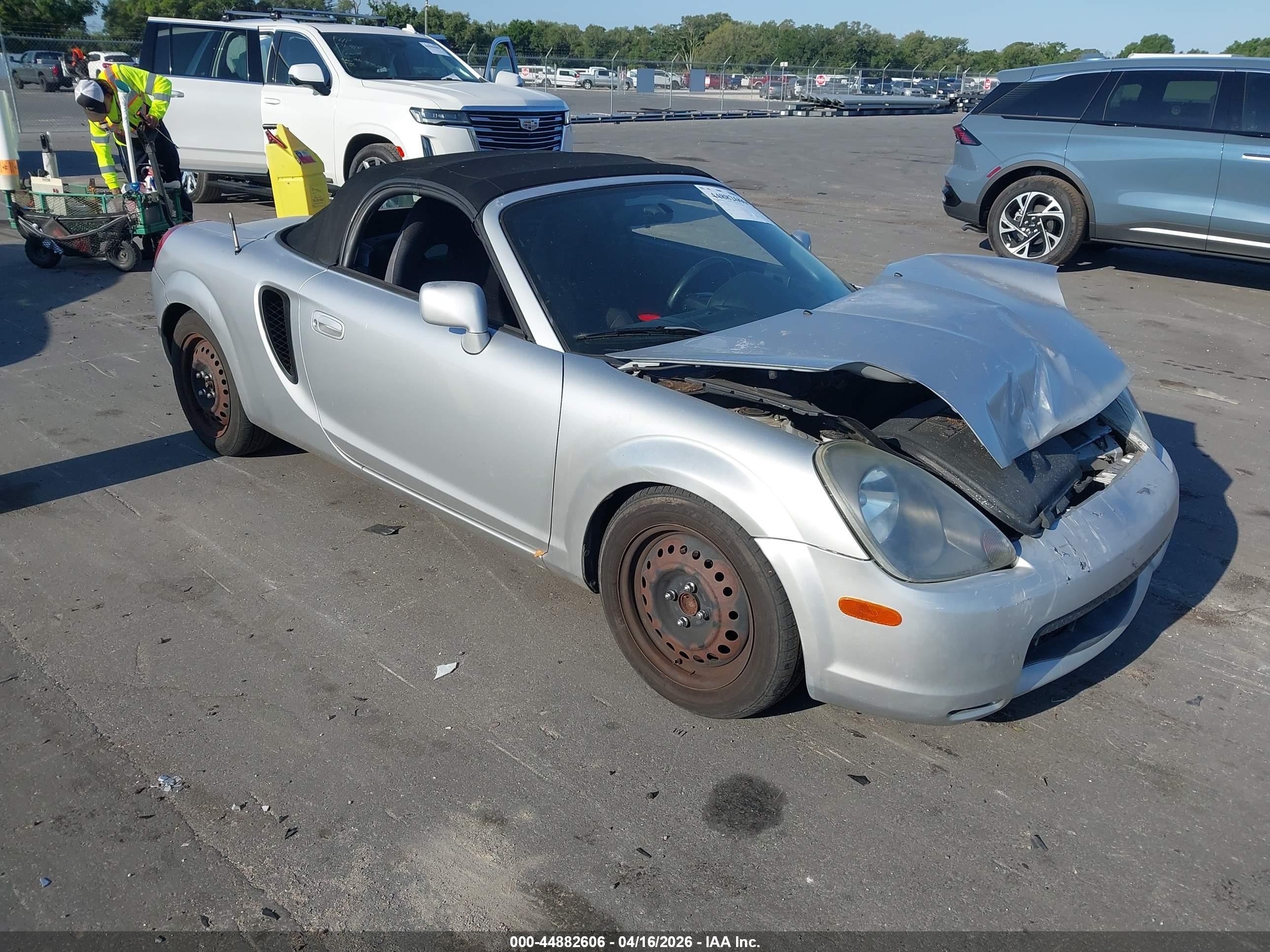 2001 Toyota Mr2 Spyder   Silver vin: JTDFR320310039701