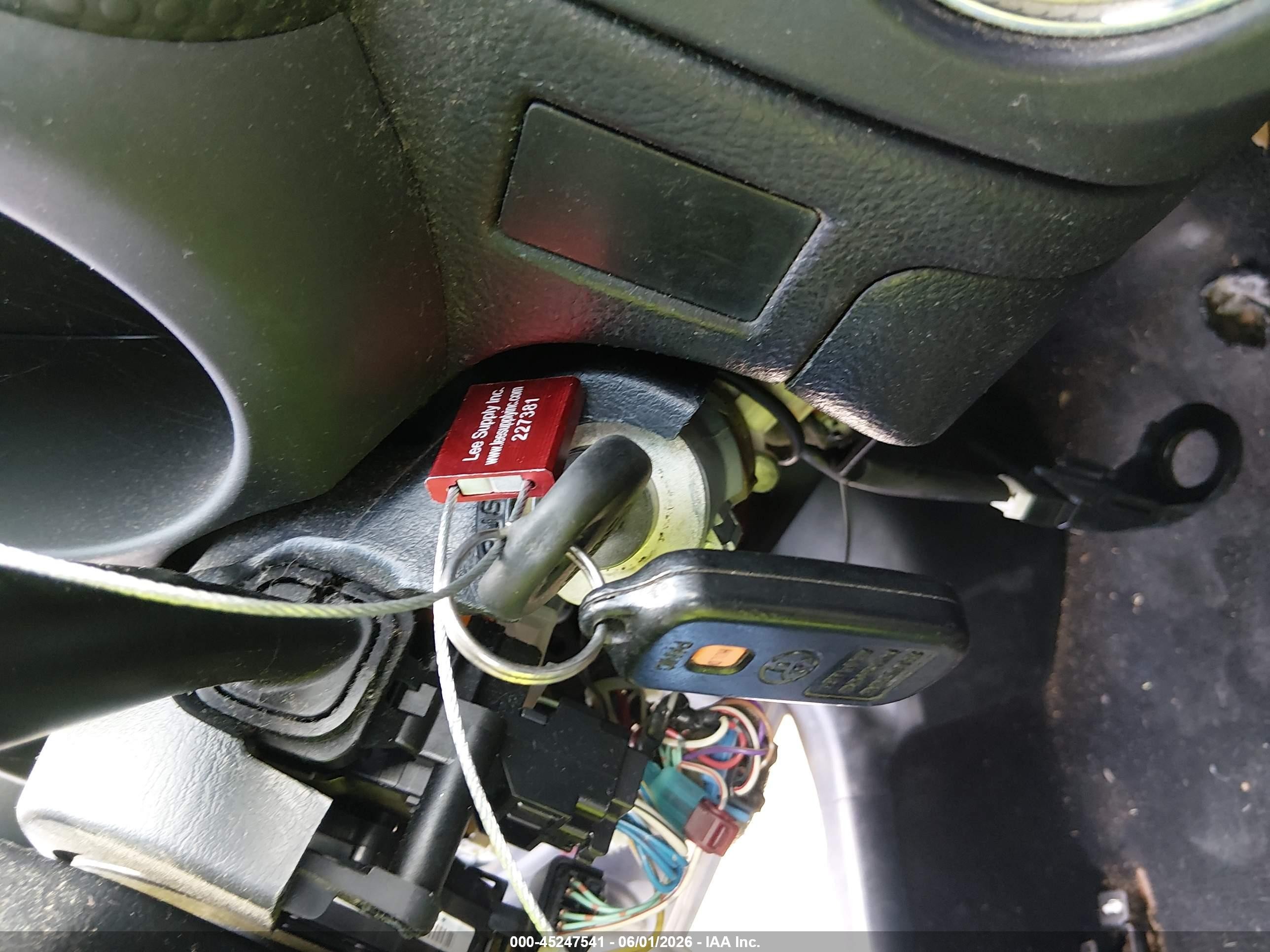 2003 Toyota Mr2 Spyder   Черный vin: JTDFR320330064777