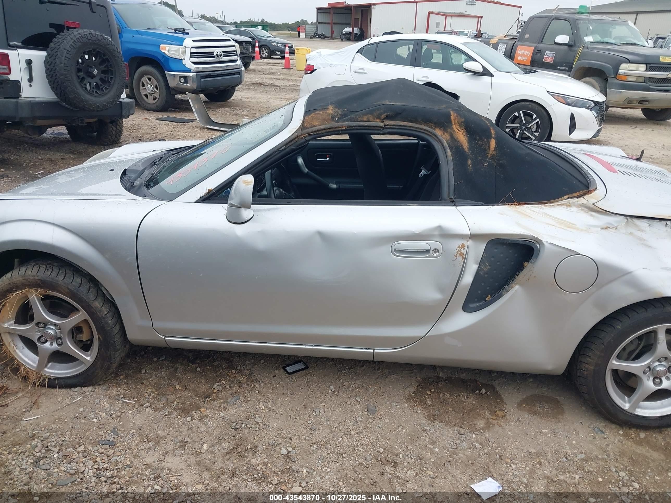 2001 Toyota Mr2 Spyder   Silver vin: JTDFR320410026536