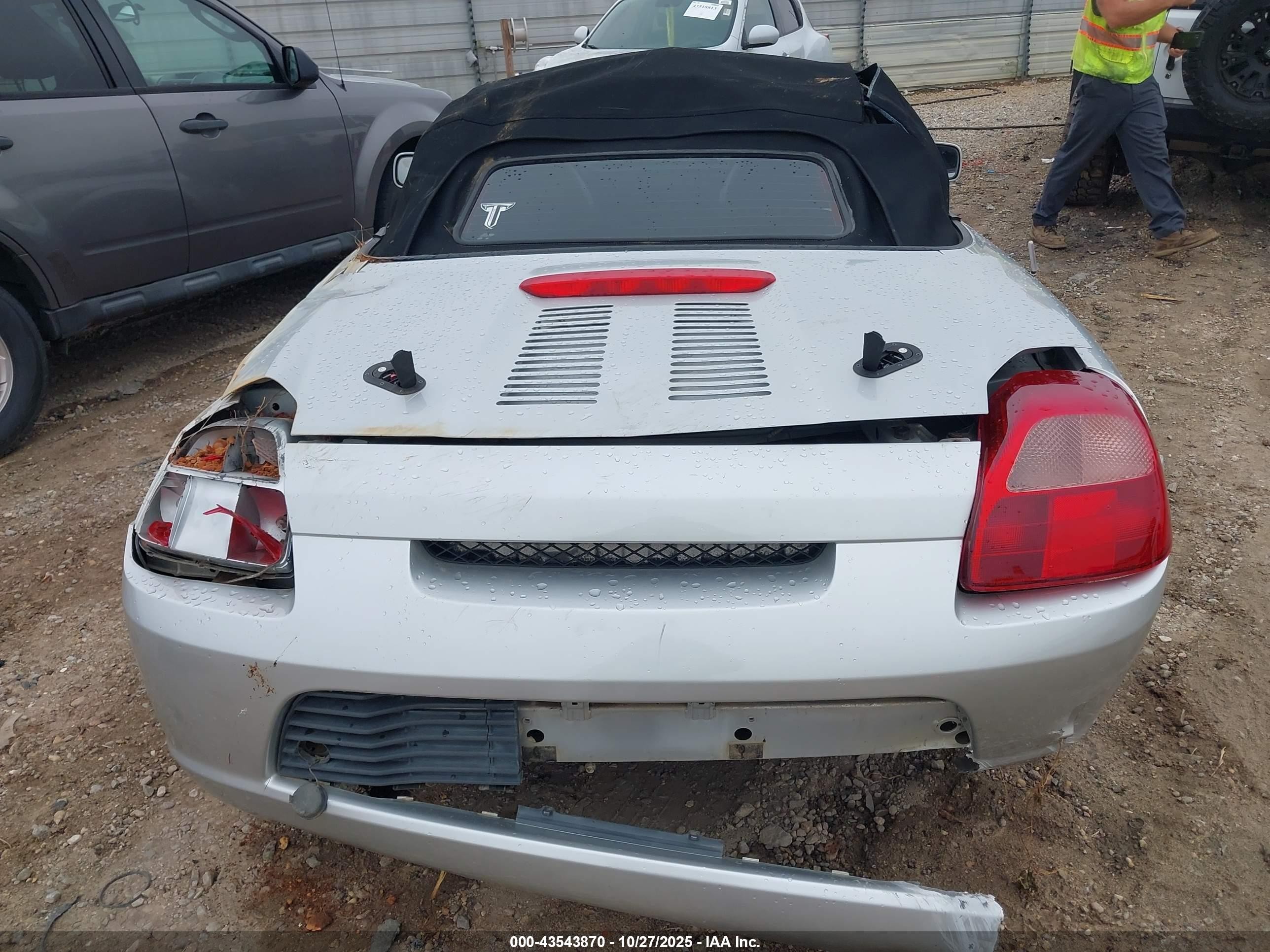 2001 Toyota Mr2 Spyder   Silver vin: JTDFR320410026536