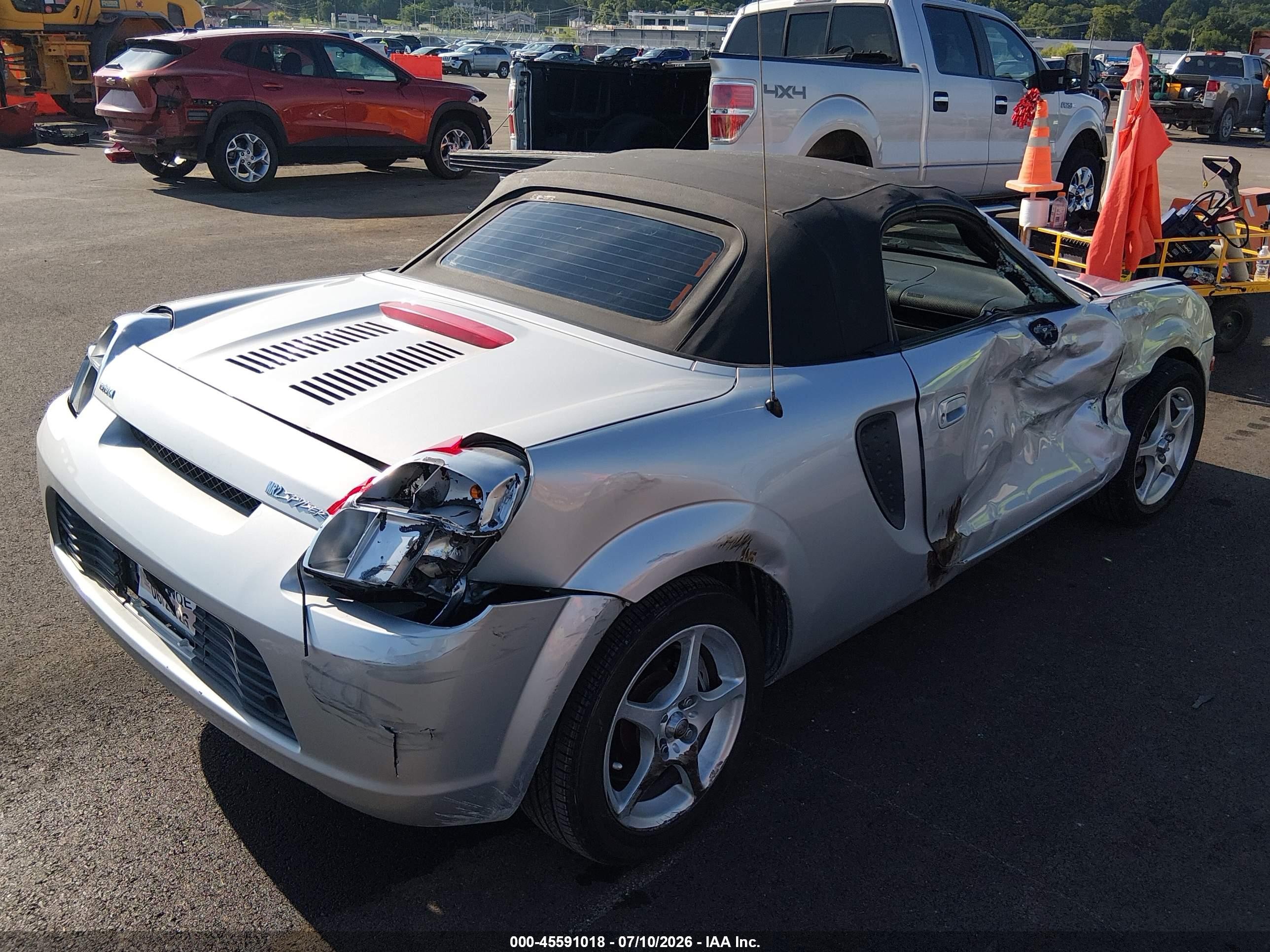 2001 Toyota Mr2 Spyder   Silver vin: JTDFR320410034880