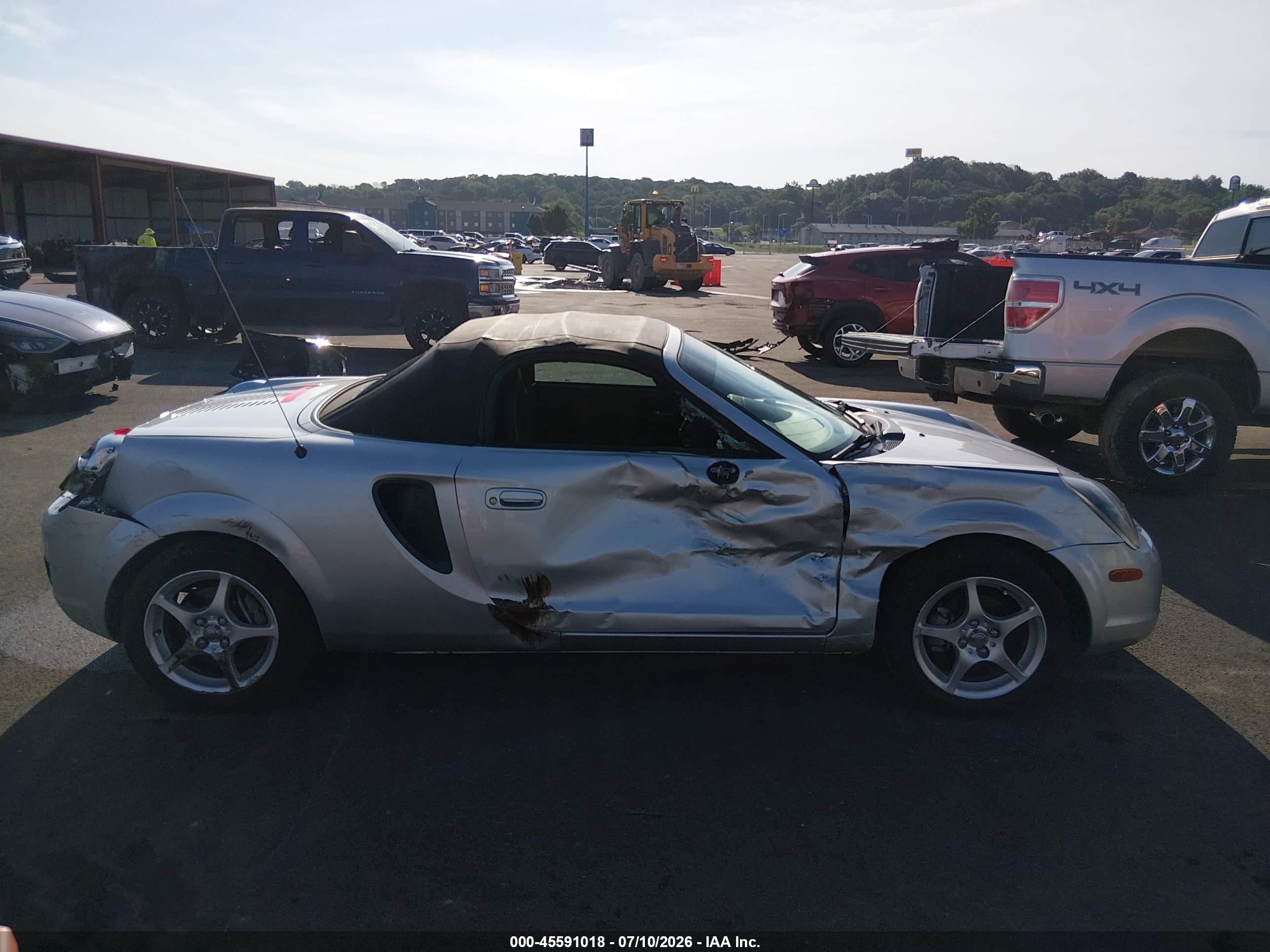 2001 Toyota Mr2 Spyder   Silver vin: JTDFR320410034880