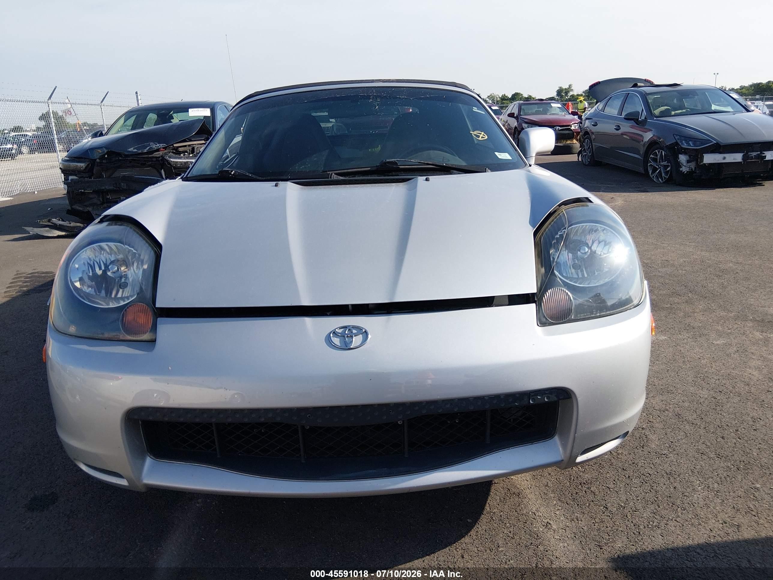 2001 Toyota Mr2 Spyder   Silver vin: JTDFR320410034880