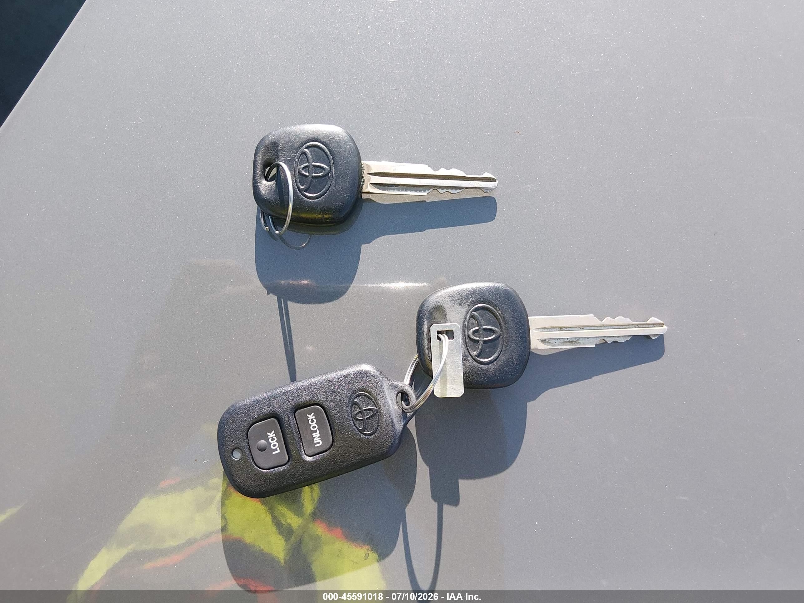 2001 Toyota Mr2 Spyder   Silver vin: JTDFR320410034880