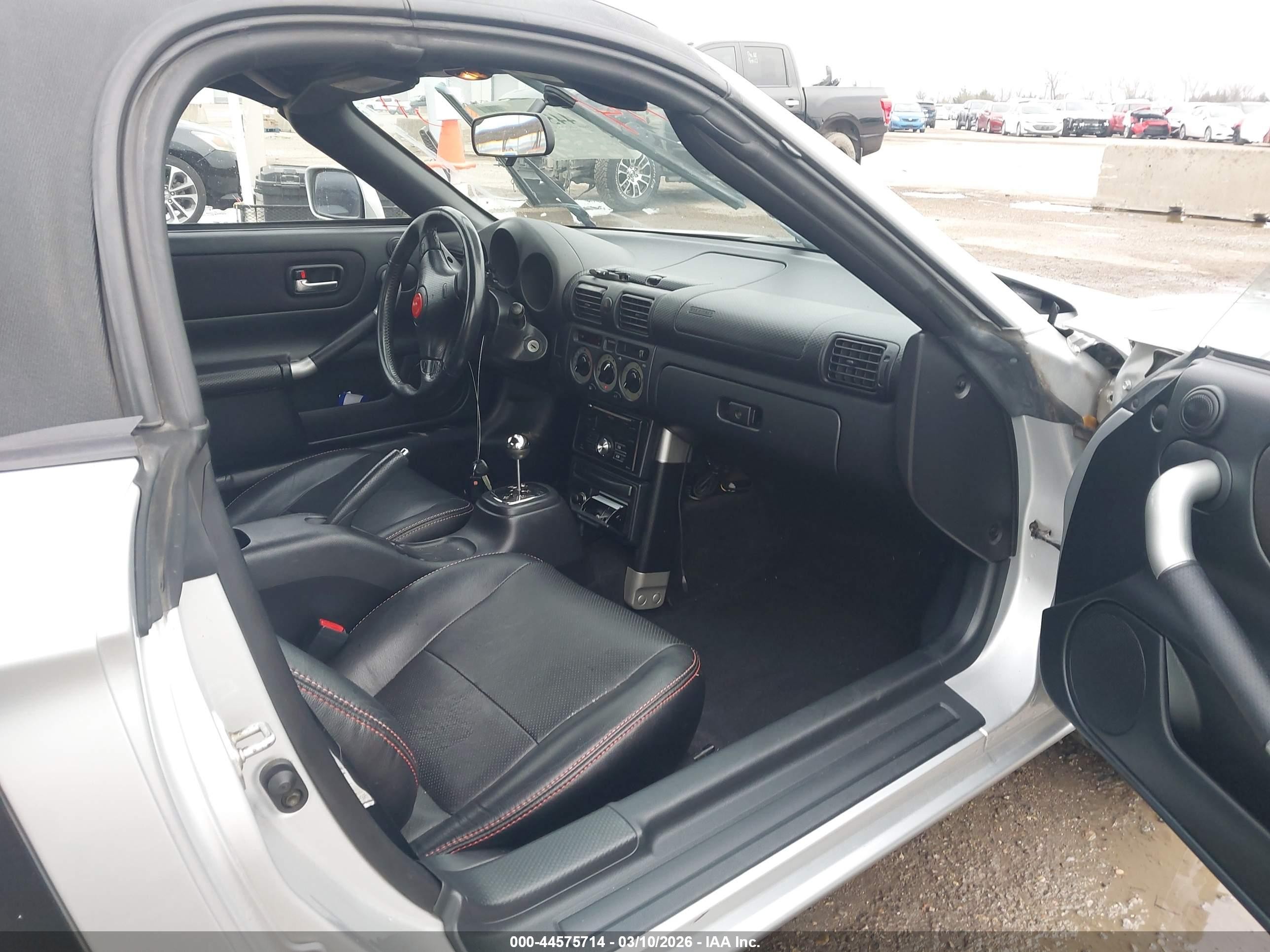 2002 Toyota Mr2 Spyder   Silver vin: JTDFR320520052953