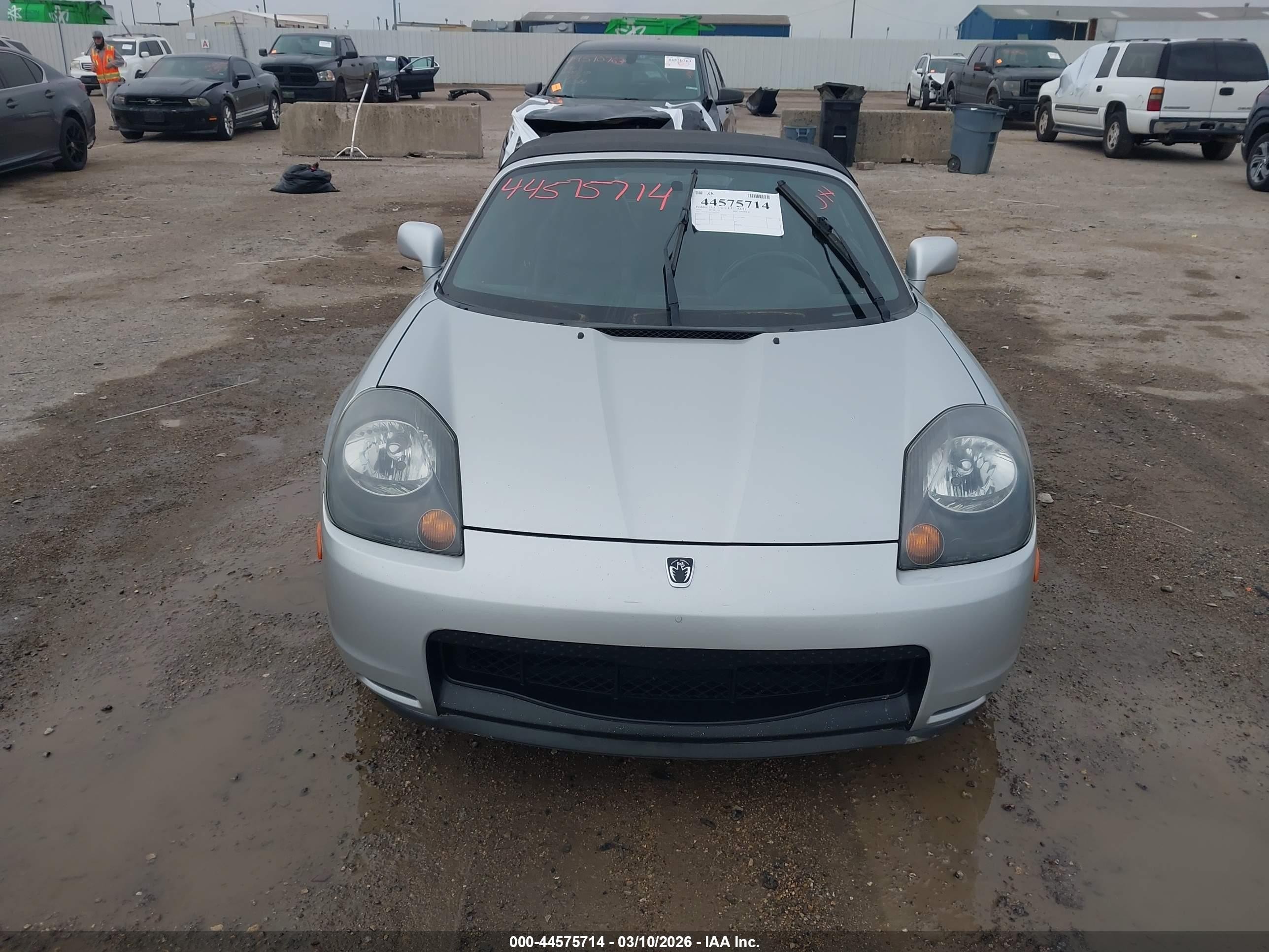 2002 Toyota Mr2 Spyder   Silver vin: JTDFR320520052953