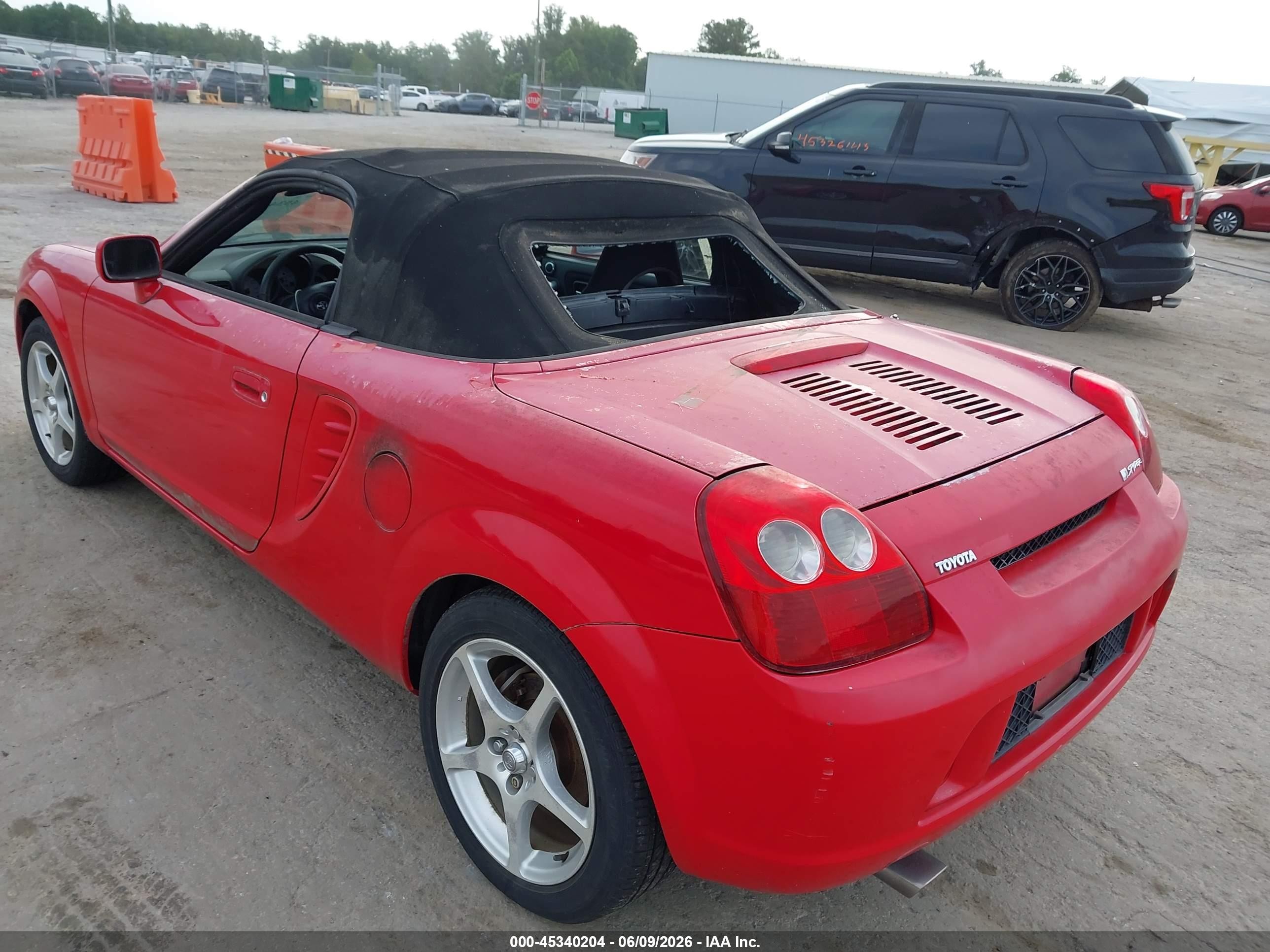 2003 Toyota Mr2 Spyder   Red vin: JTDFR320530061184