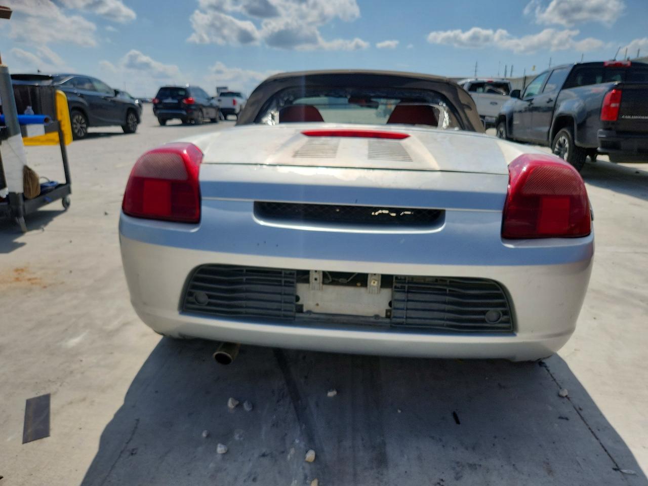 2000 Toyota Mr2 Spyder Silver vin: JTDFR3205Y0022506